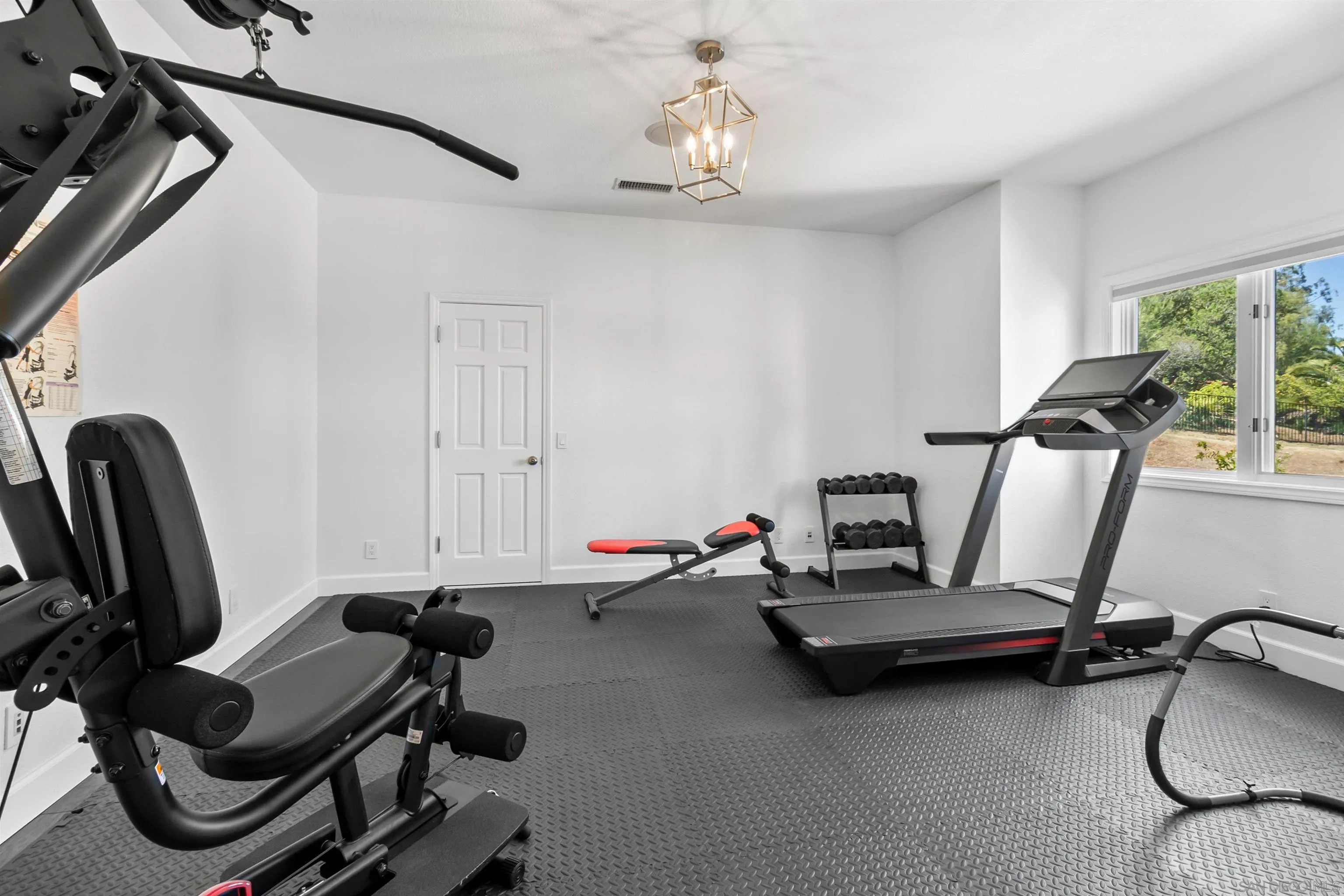 https://cdn.realtyfeed.com/cdn/127/260006958/d56af8523005f6e8fc8906d9f2d51411.webp