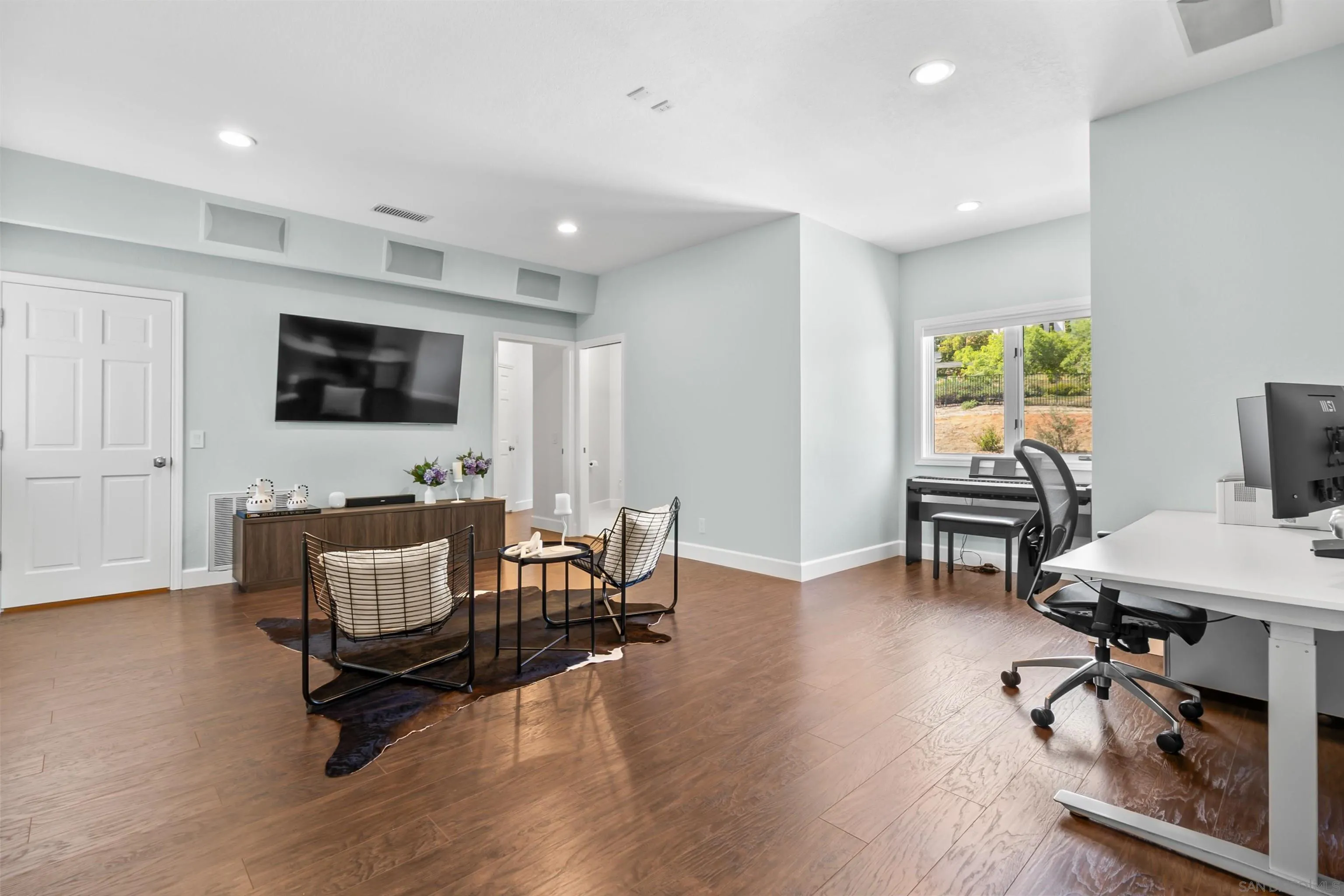 https://cdn.realtyfeed.com/cdn/127/260006958/d6521ba993ea3817469255a5bb3c8008.webp