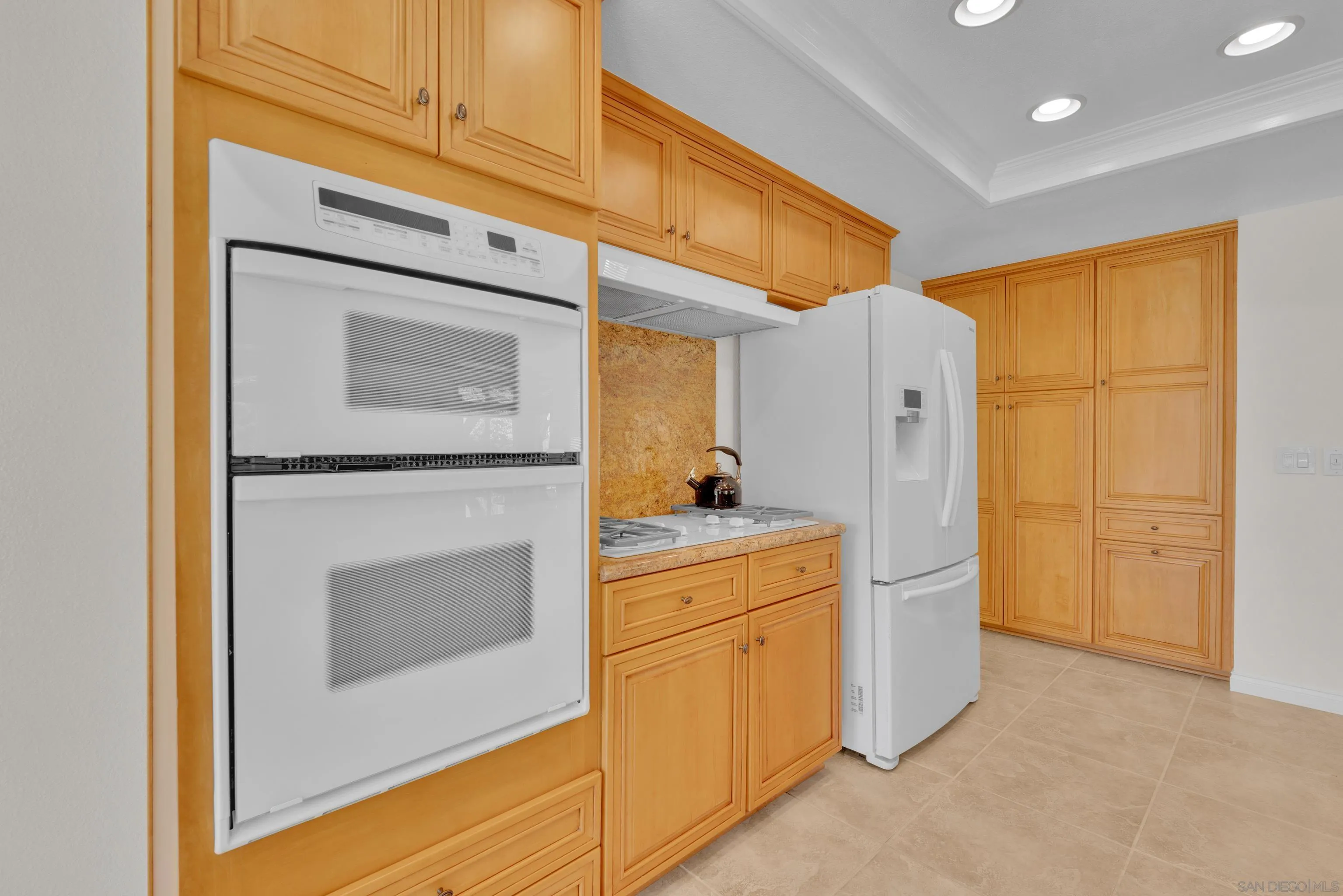 https://cdn.realtyfeed.com/cdn/127/260006960/161b8f8b6cd69236ae33a4cc86f0b219.webp