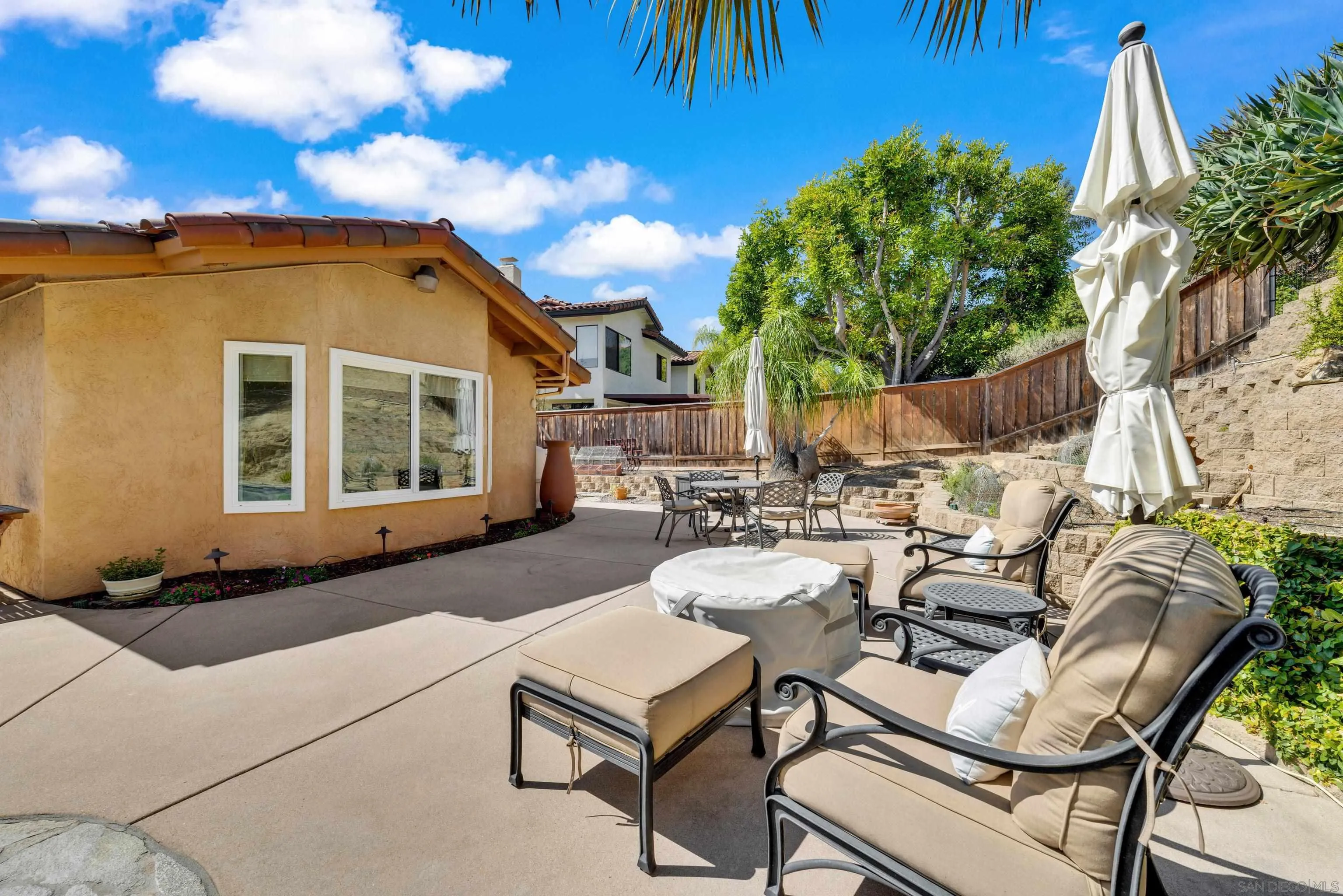 https://cdn.realtyfeed.com/cdn/127/260006960/9ba756738fee2b56a08fb1fd8de6d9ba.webp