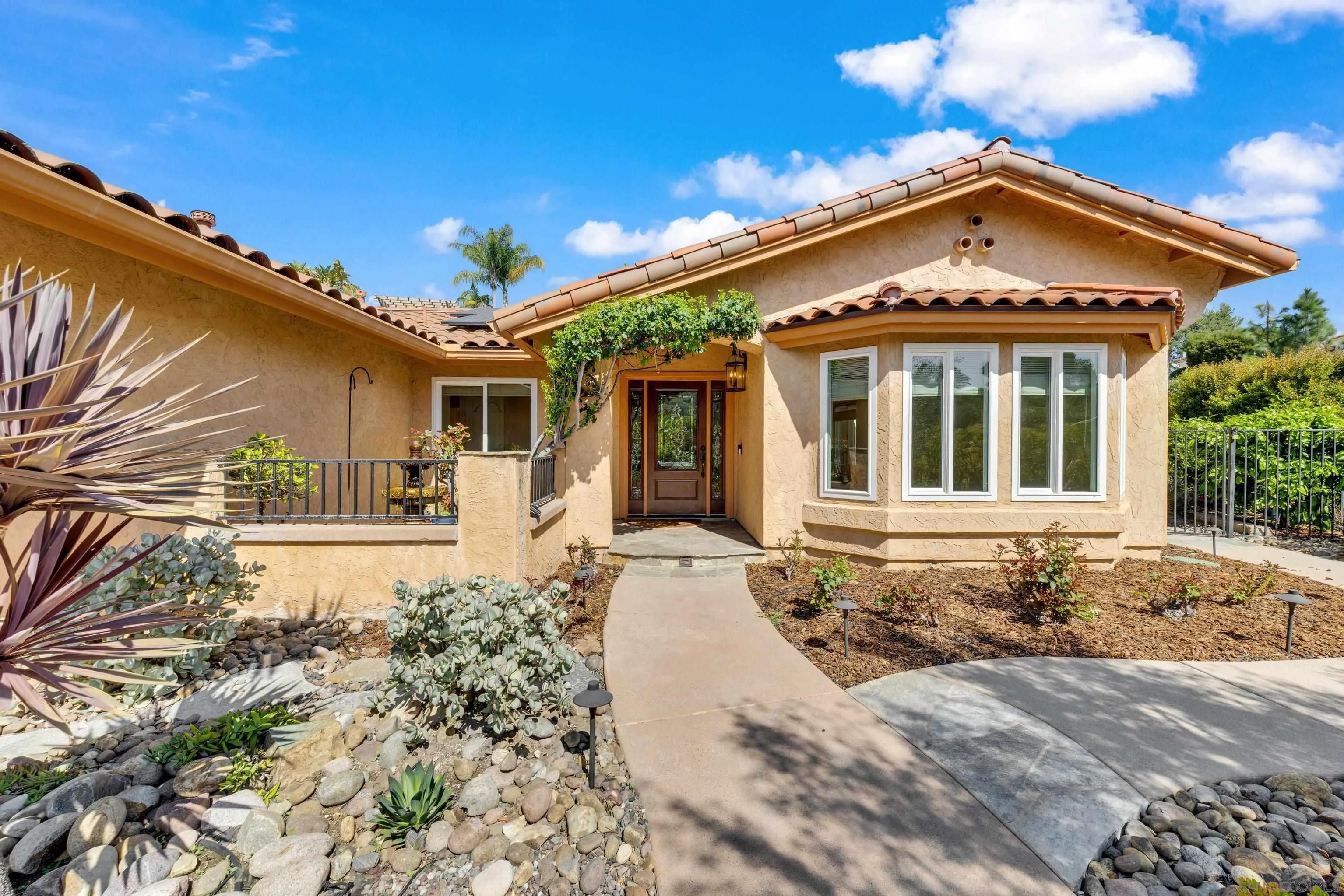 https://cdn.realtyfeed.com/cdn/127/260006960/f5d1c144a956d535d92193413f9f13ef.webp