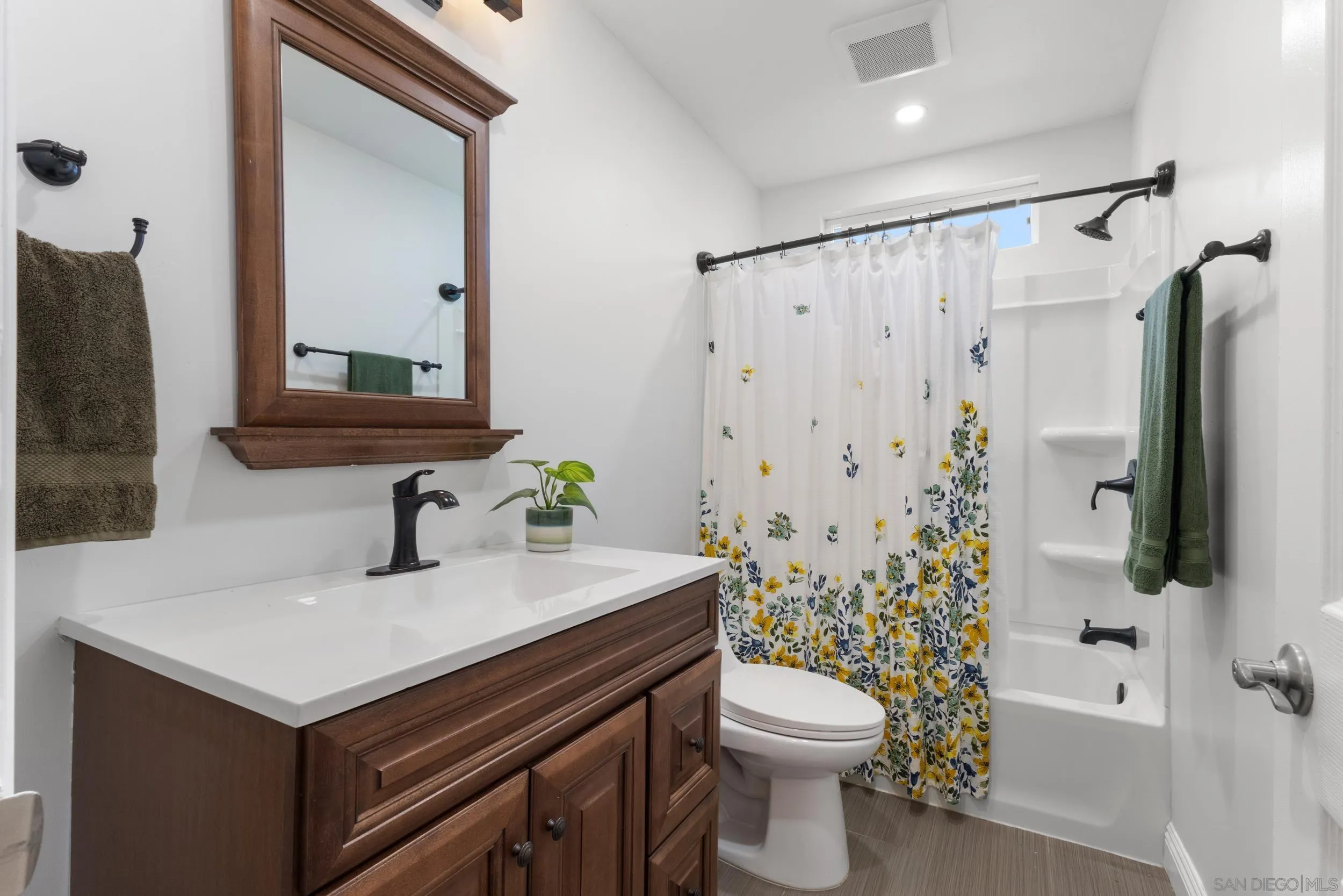 https://cdn.realtyfeed.com/cdn/127/260006962/3b445621540fc92486942a9cbcc2830a.webp