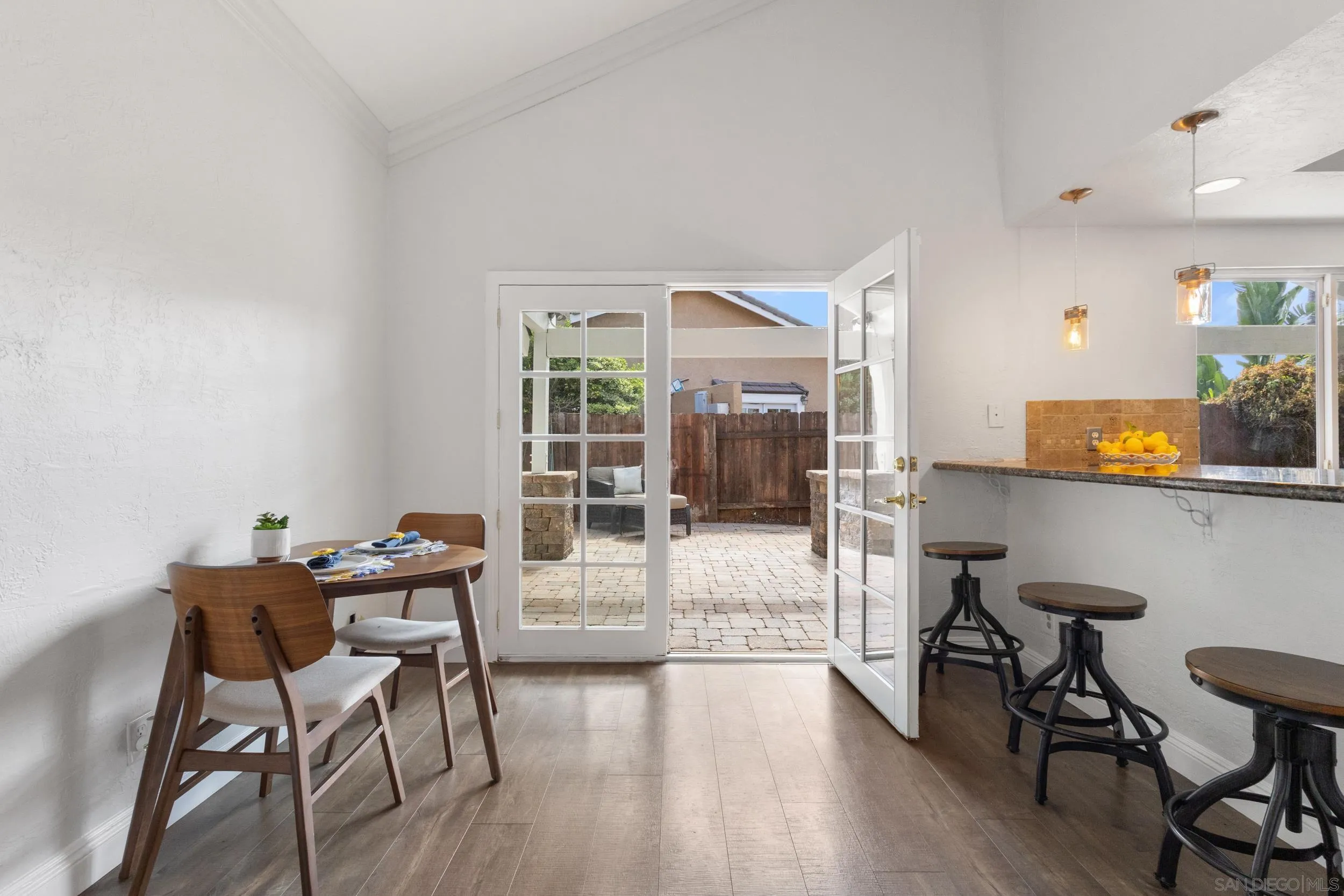 https://cdn.realtyfeed.com/cdn/127/260006962/4e63e743f4f836751a1eed8793af4da5.webp