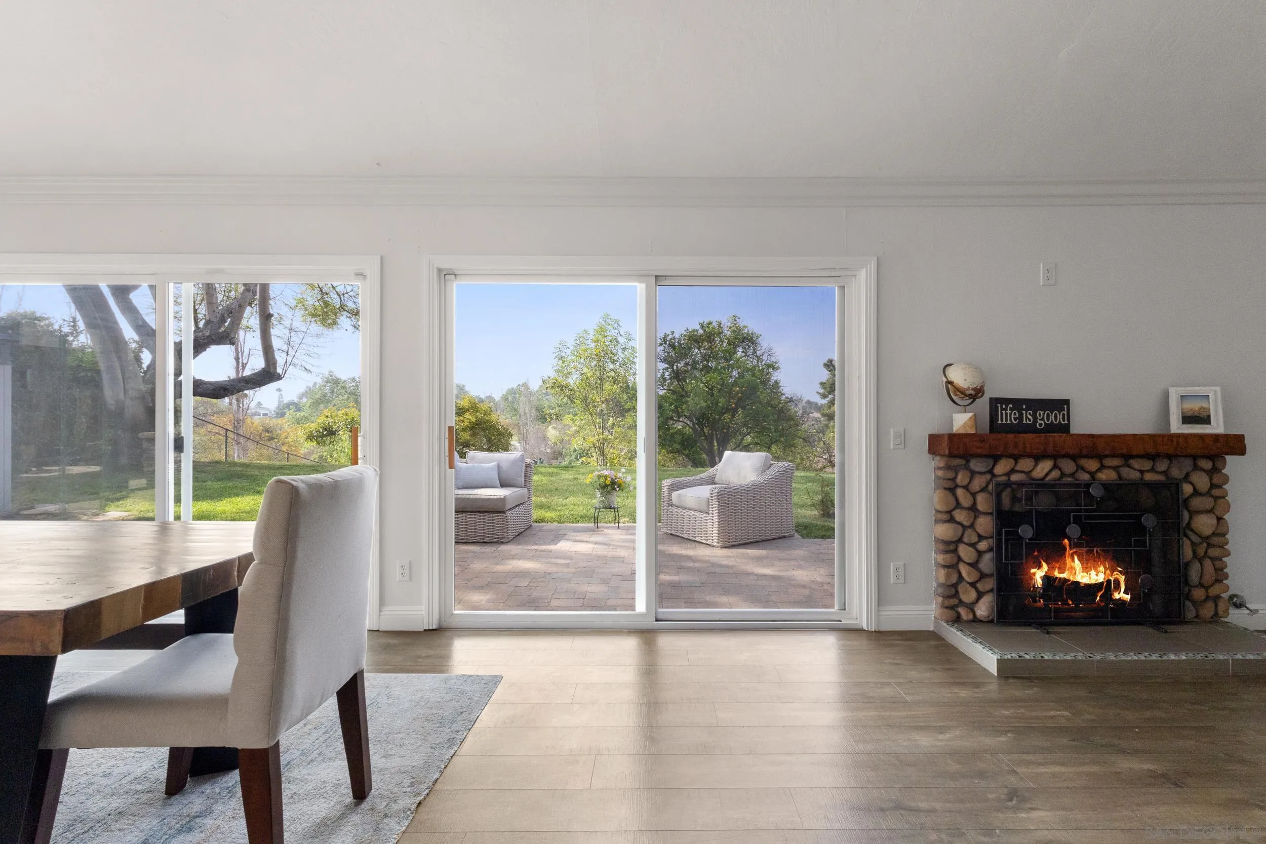 https://cdn.realtyfeed.com/cdn/127/260006962/51bef7c6c242e0d119af97f504eaf1be.webp