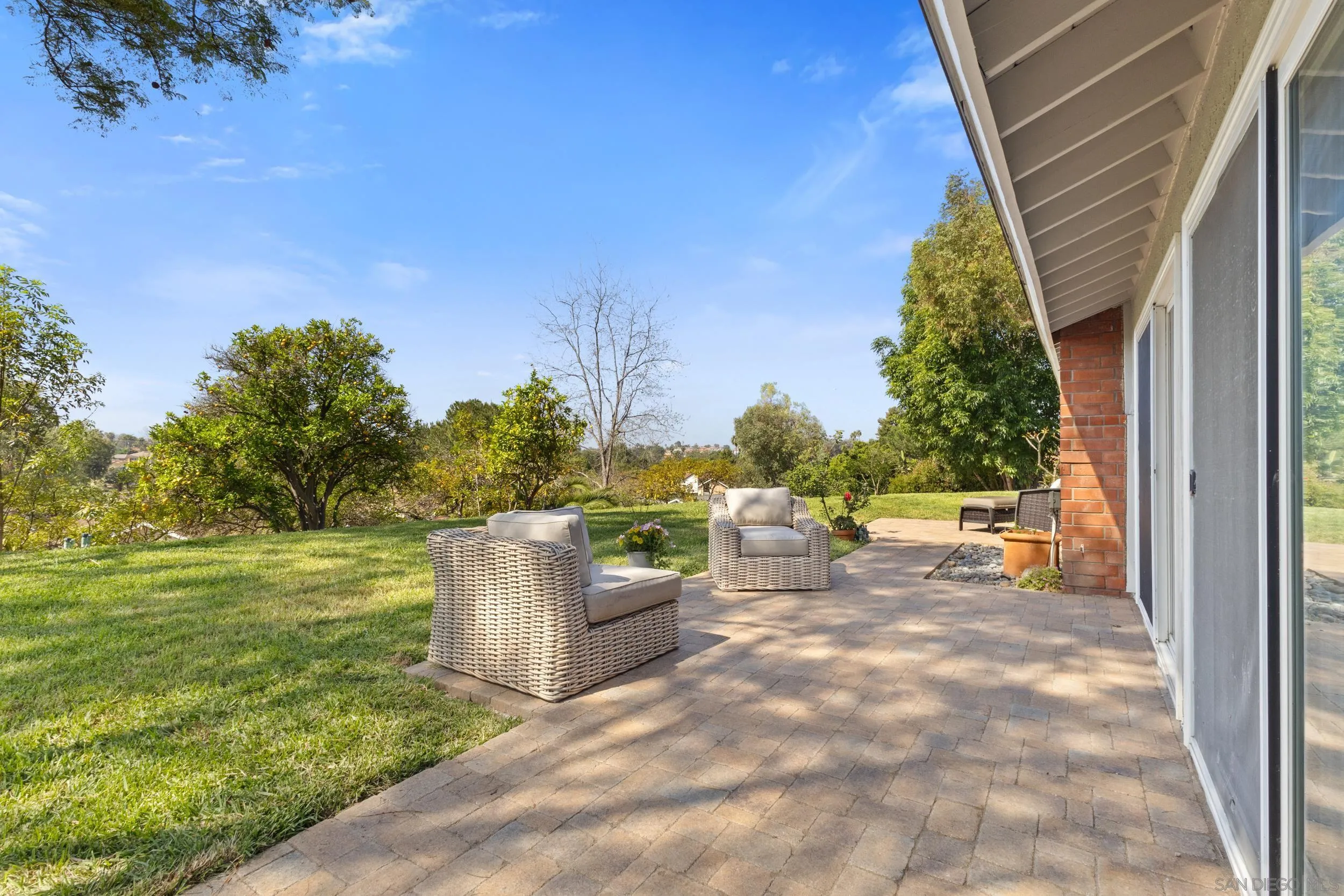 https://cdn.realtyfeed.com/cdn/127/260006962/80a5ab152d320987b95141227e0c2aad.webp