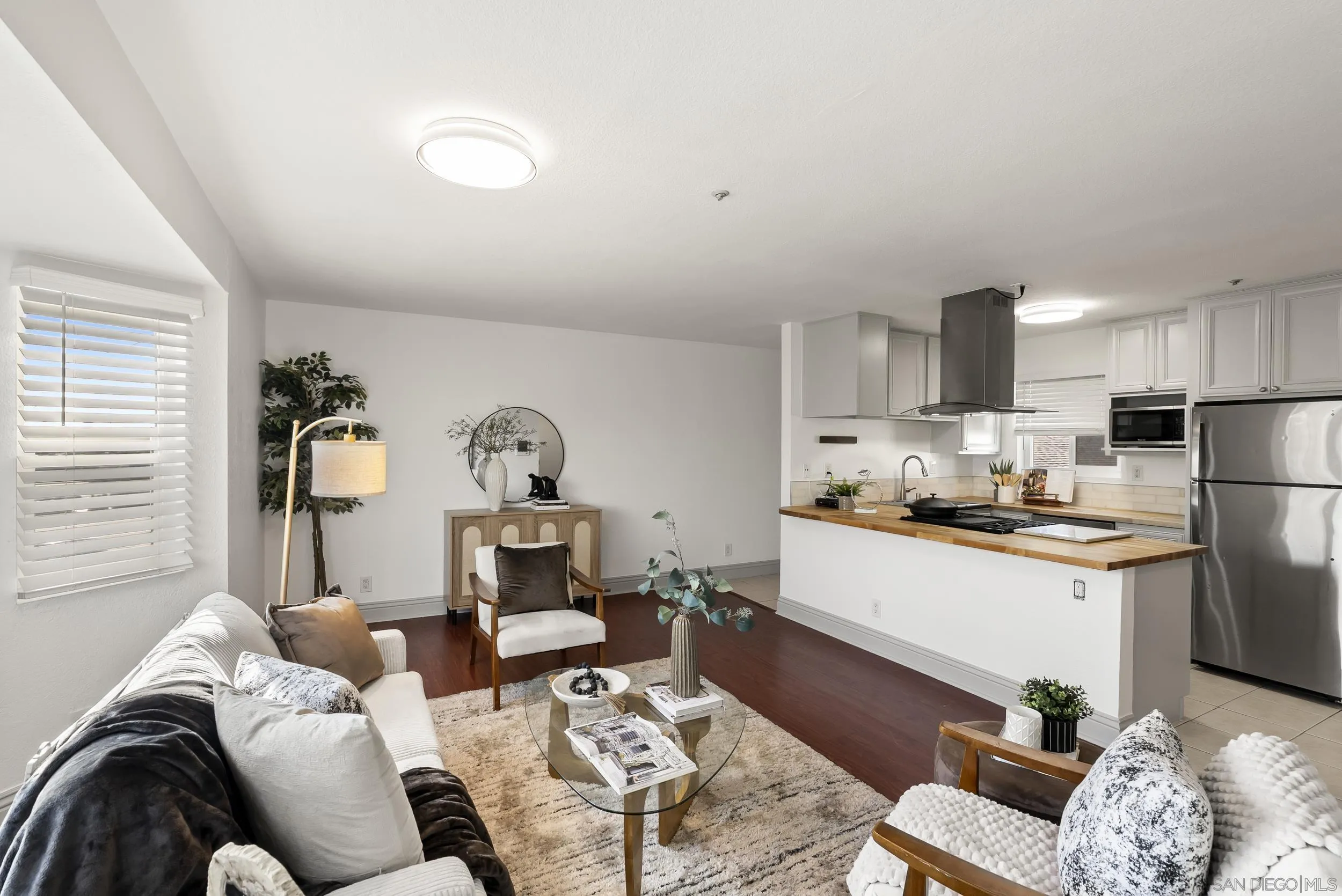 Photo #8: 260006963 Listing: Photo #8