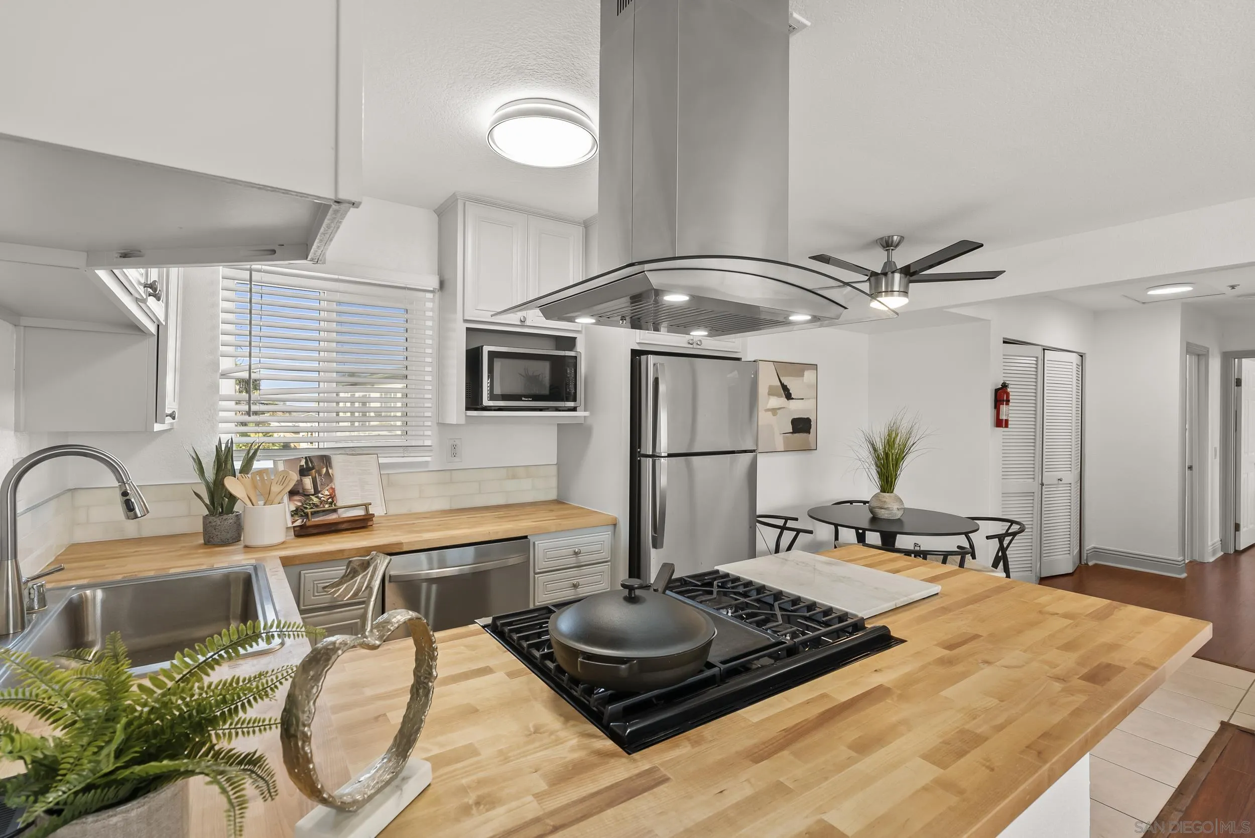 Photo #10: 260006963 Listing: Photo #10