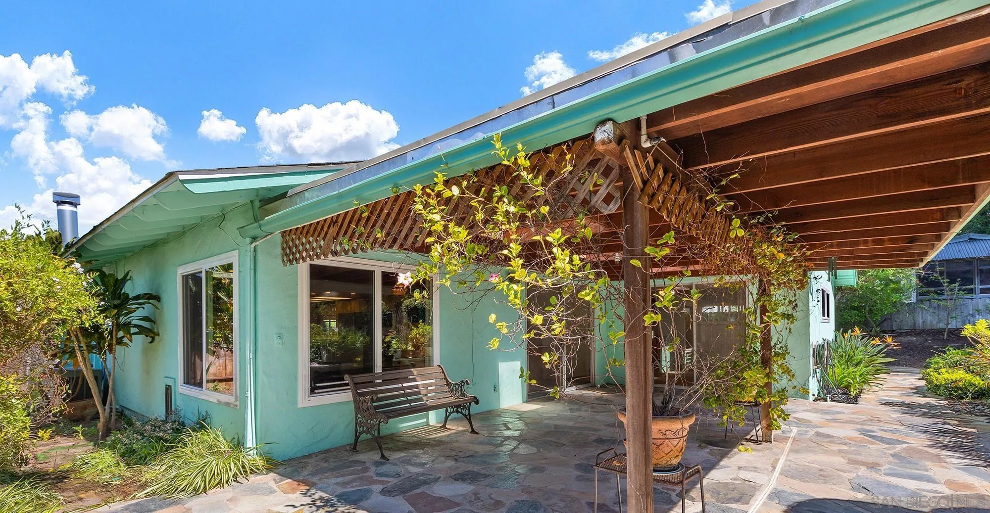 https://cdn.realtyfeed.com/cdn/127/260006964/5a5da35569fac5194a543dd4481ef597.webp