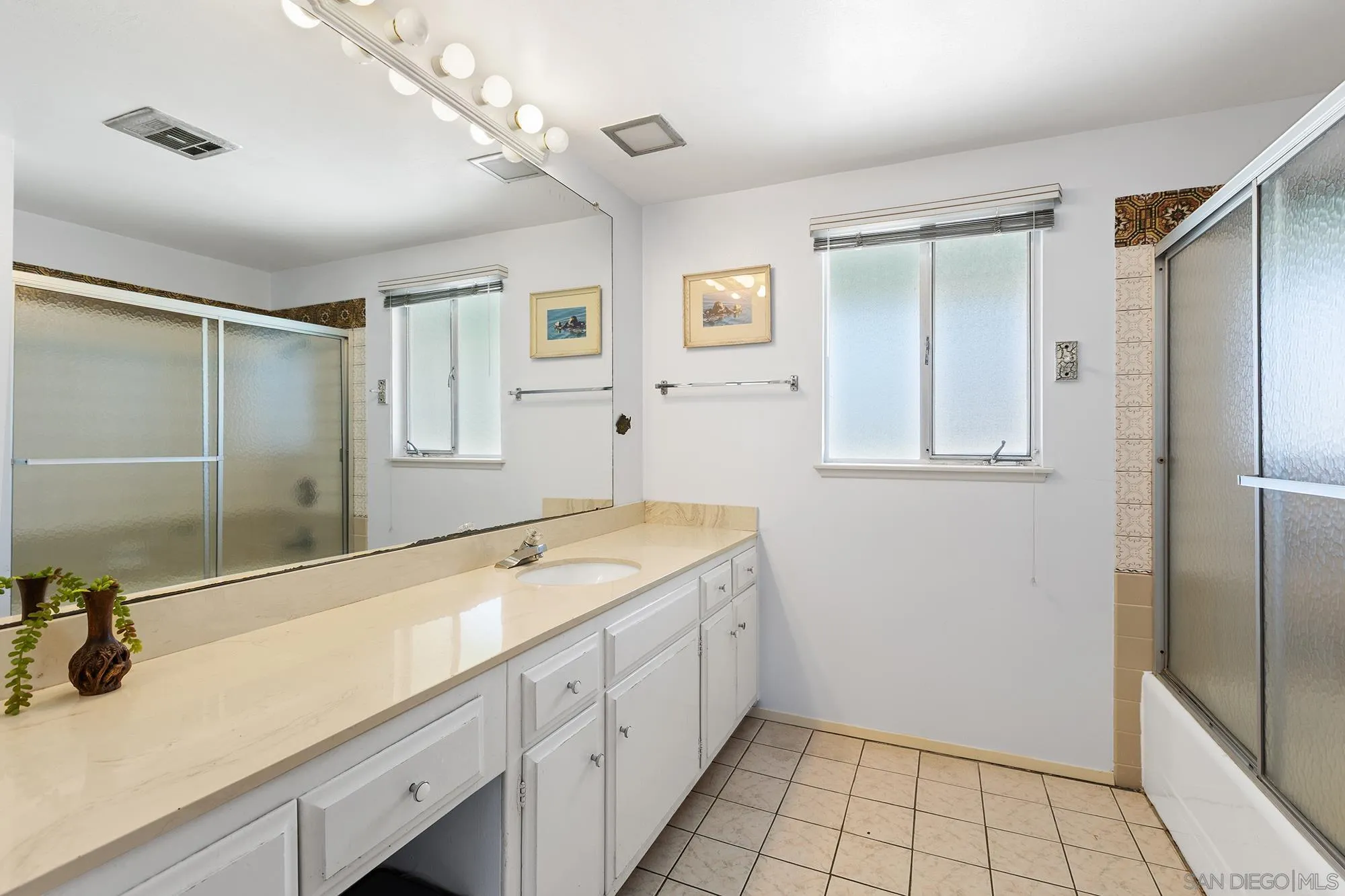 https://cdn.realtyfeed.com/cdn/127/260006964/e7a7731be6c5fecdef039e6d31f0c15b.webp