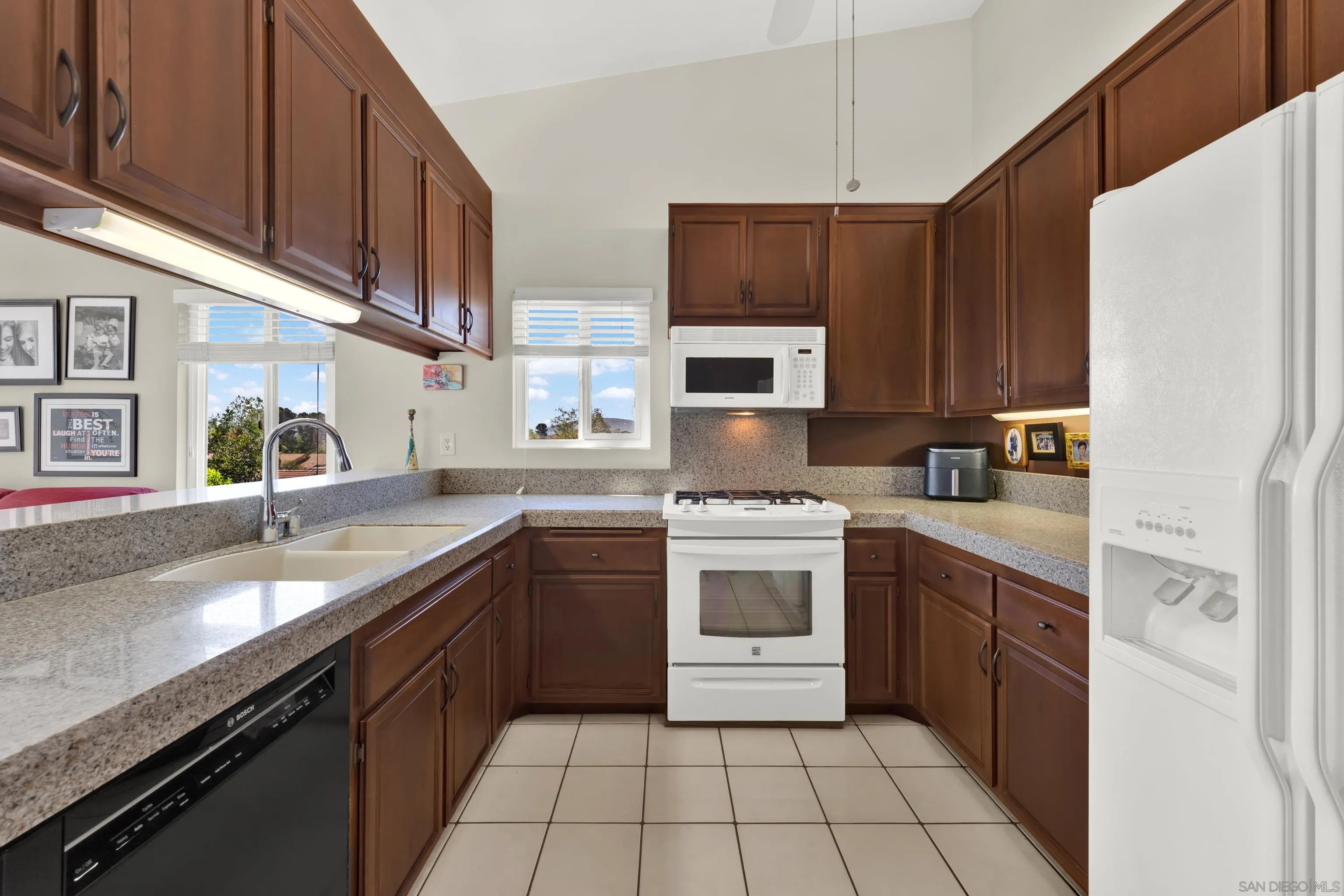 Photo #17: 260006968 Listing: Photo #17