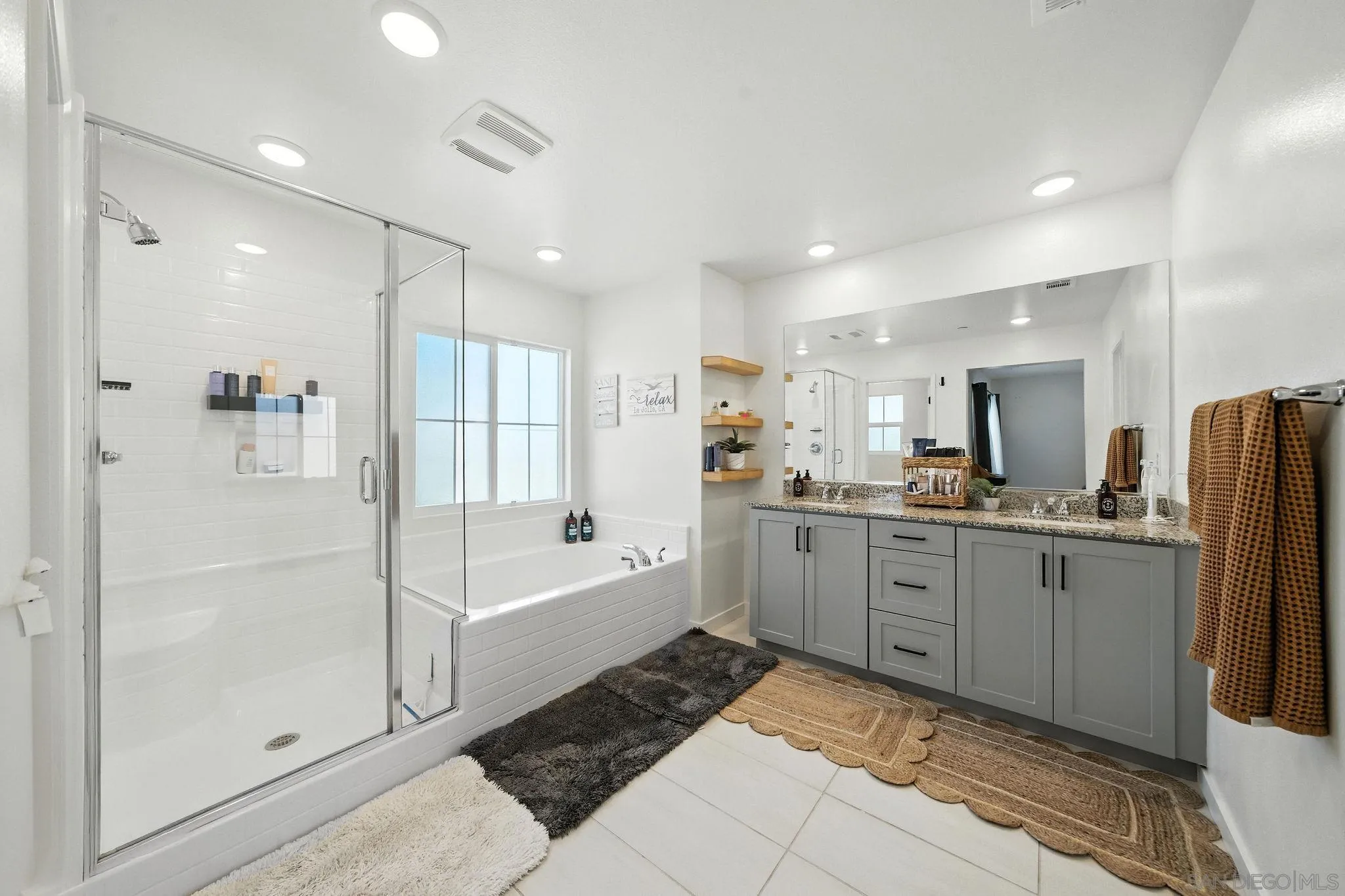 Photo #41: 260006969 Listing: Photo #41