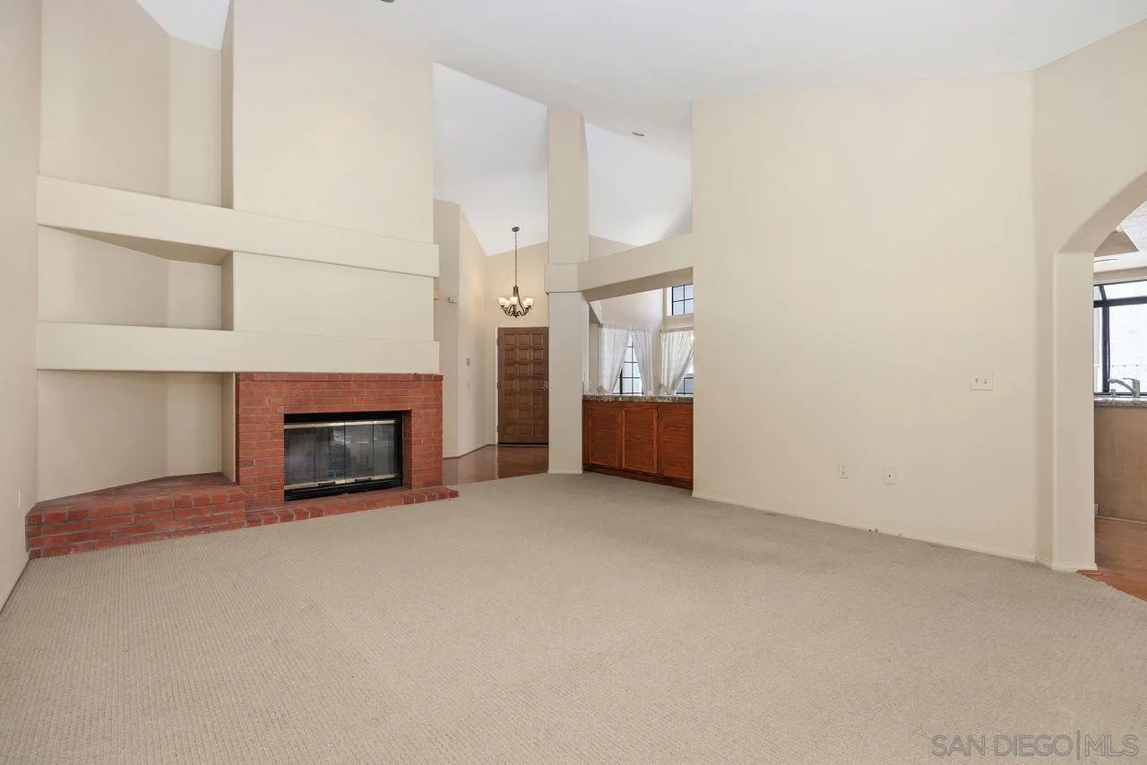 https://cdn.realtyfeed.com/cdn/127/260006972/466940fe1cadadfff1b6bb9fd5d7c022.webp