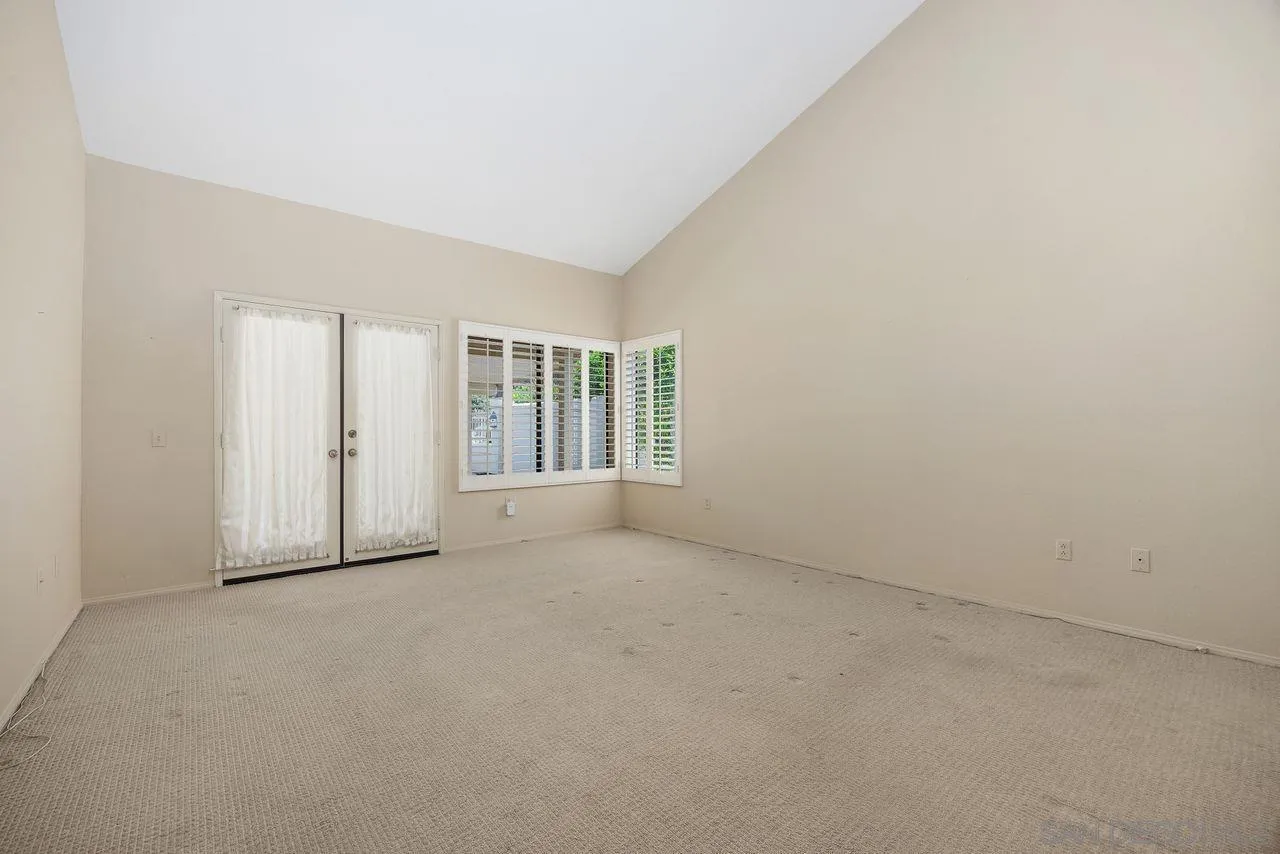 https://cdn.realtyfeed.com/cdn/127/260006972/ab456227e2a648d659e782c28dd109d9.webp