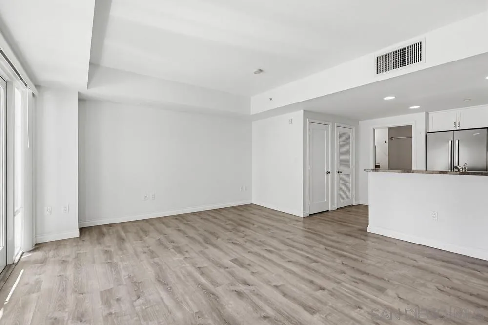 Photo #10: 260006974 Listing: Photo #10