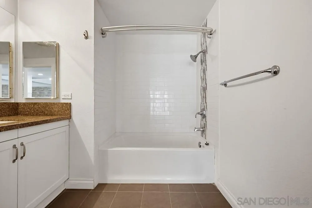 Photo #24: 260006974 Listing: Photo #24