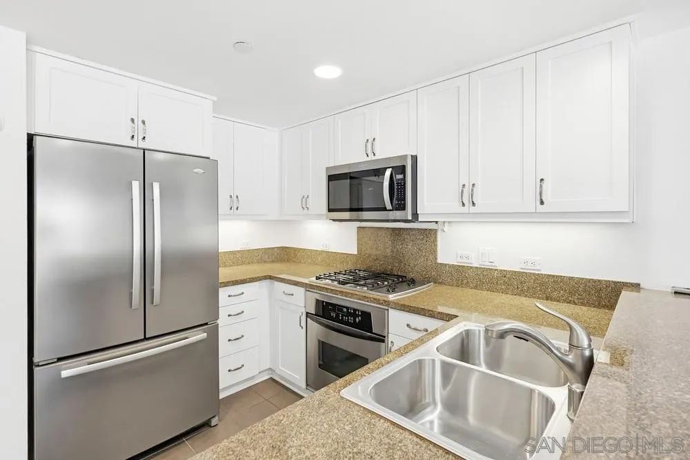 Photo #16: 260006974 Listing: Photo #16