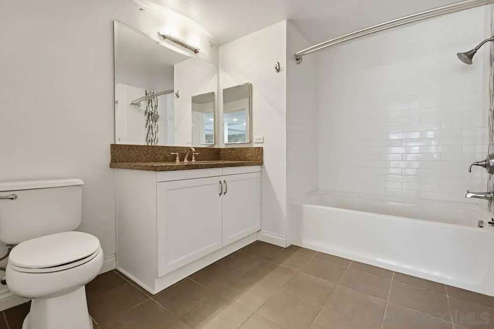 Photo #23: 260006974 Listing: Photo #23