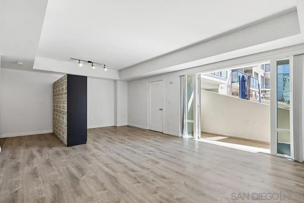 Photo #13: 260006974 Listing: Photo #13