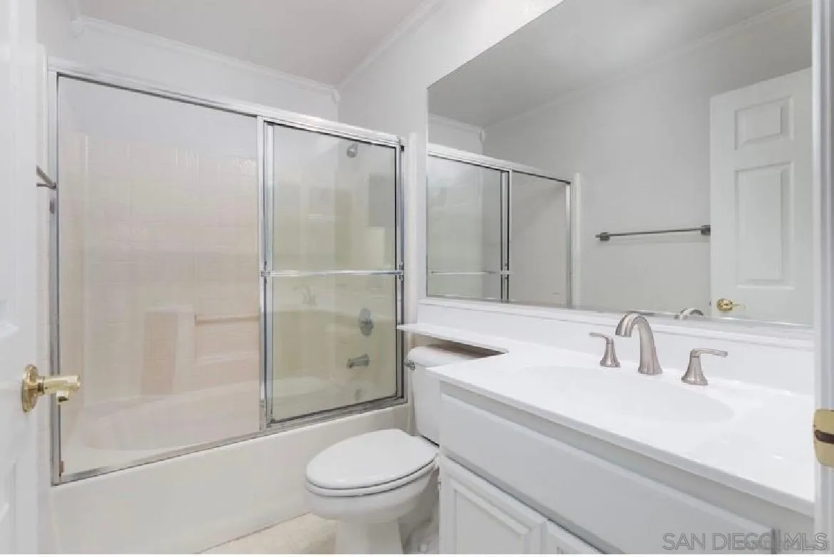Photo #10: 260006976 Listing: Photo #10