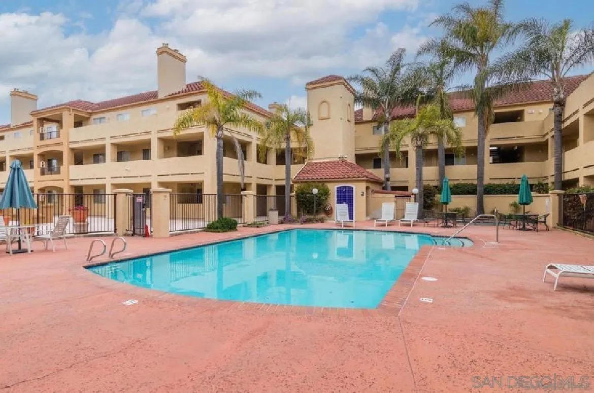 Photo #13: 260006976 Listing: Photo #13