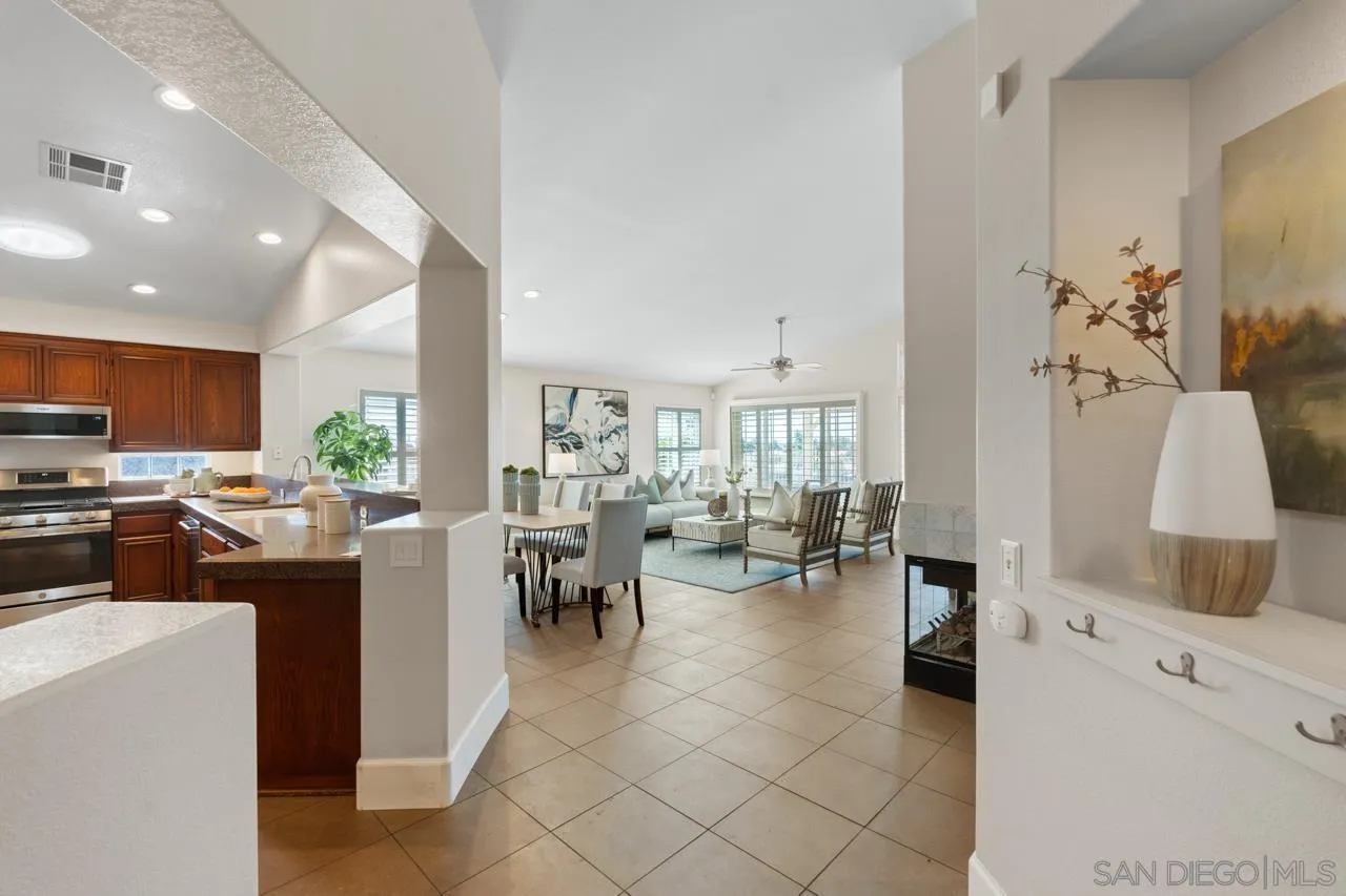 https://cdn.realtyfeed.com/cdn/127/260006977/115a2fe4718122b87ca423c4dc1d4b00.webp