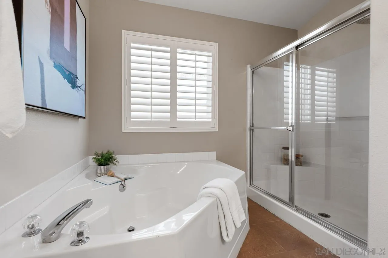 https://cdn.realtyfeed.com/cdn/127/260006977/2628a3de90c0d8d2b1daf3d4c13a50ab.webp