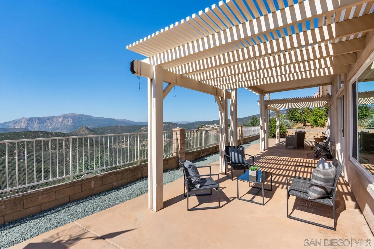 https://cdn.realtyfeed.com/cdn/127/260006977/35df7d157117f4cbcc1f6d06008f67e8.webp