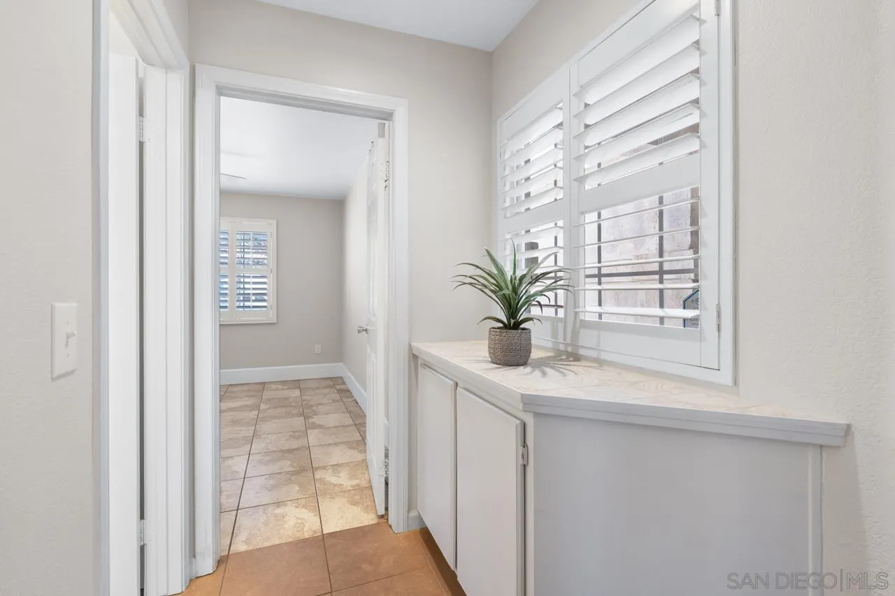 https://cdn.realtyfeed.com/cdn/127/260006977/3978f93b90f013fd7e6b05e28938aa45.webp