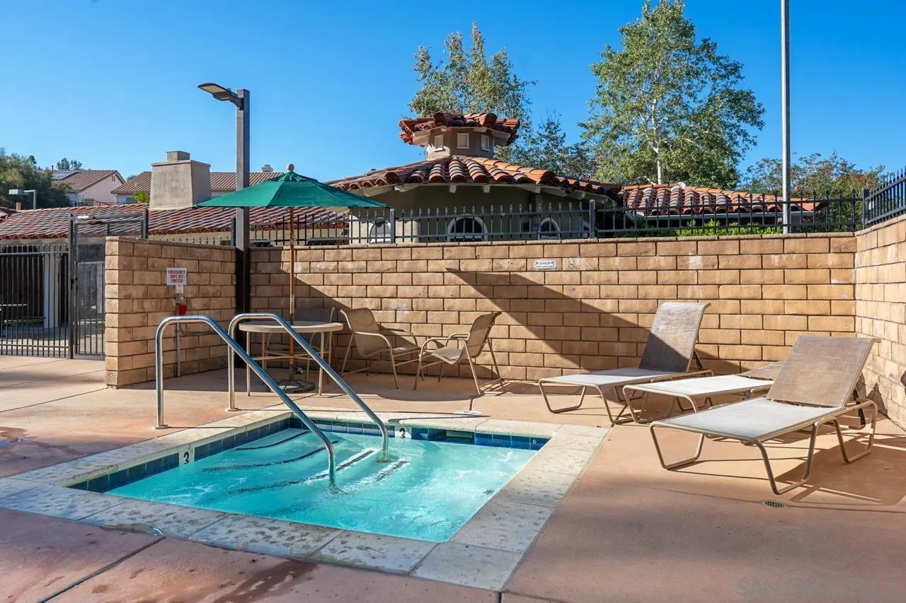 https://cdn.realtyfeed.com/cdn/127/260006977/9803d9145cb1903f51de83d59dbb8365.webp