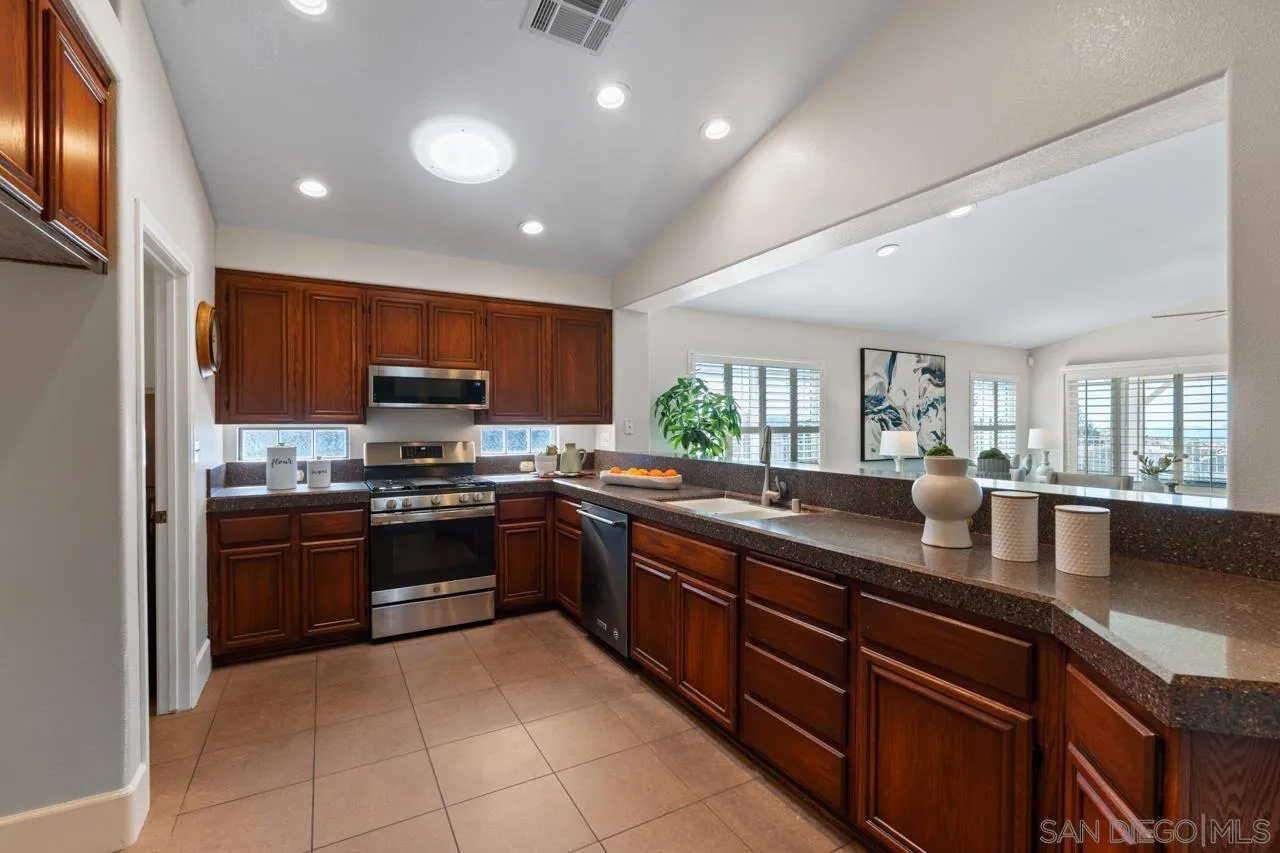 https://cdn.realtyfeed.com/cdn/127/260006977/e1998b27d5543355998b95ed22338404.webp