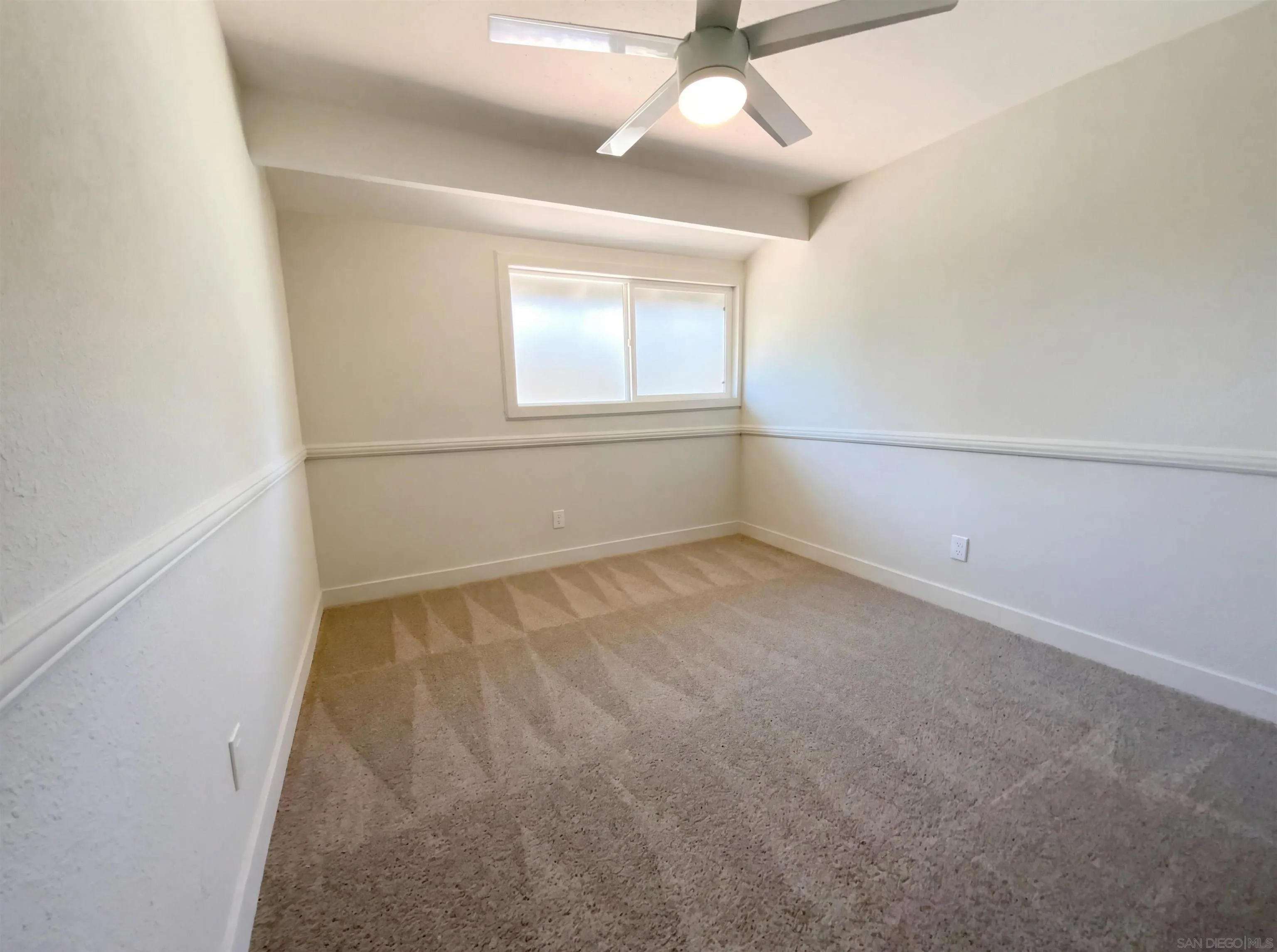 https://cdn.realtyfeed.com/cdn/127/260006979/23a9e35aa5e3228e0088f843f1921c6f.webp