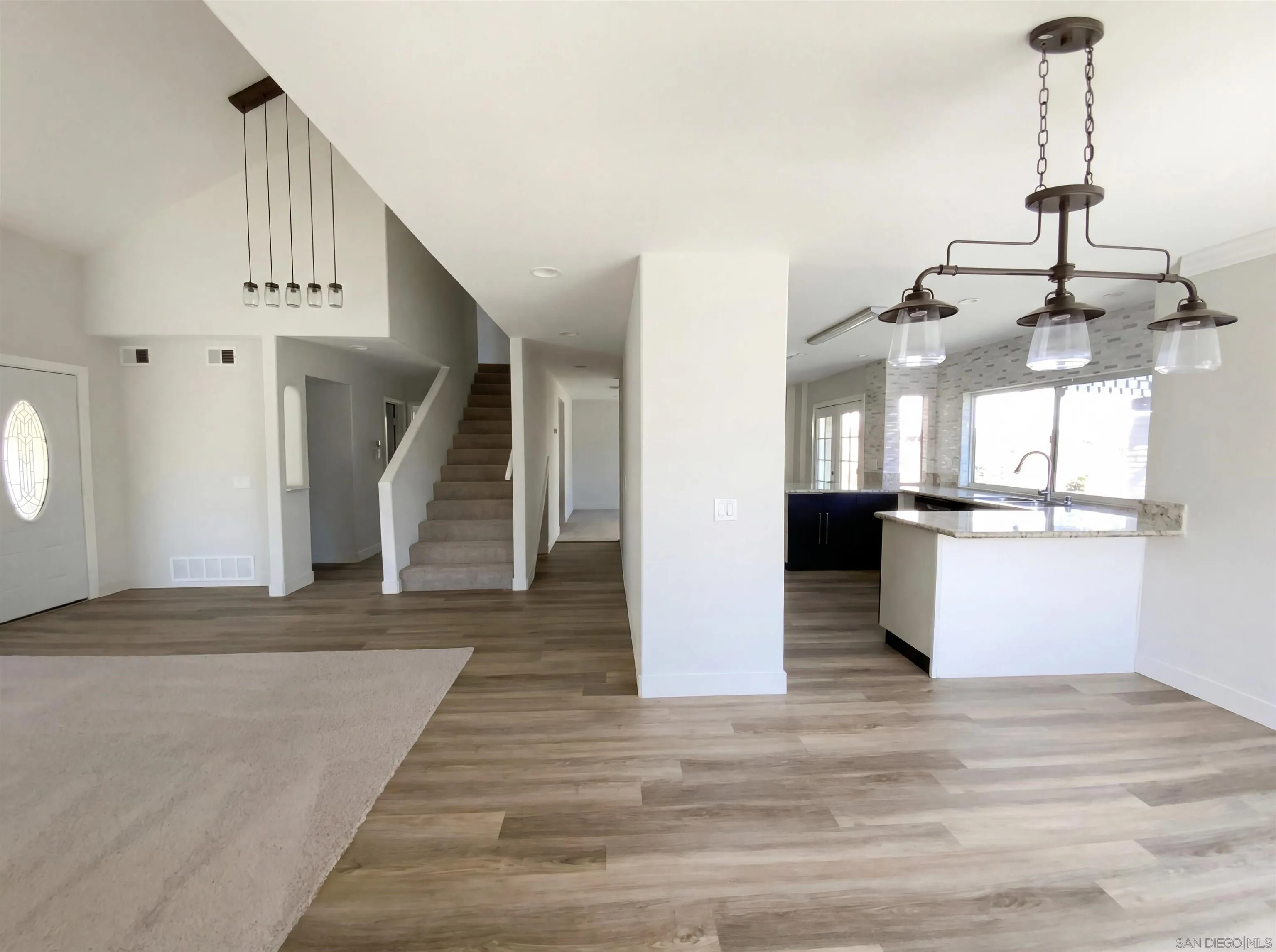 https://cdn.realtyfeed.com/cdn/127/260006979/73cbe91067c73524a92ac161457c37b4.webp