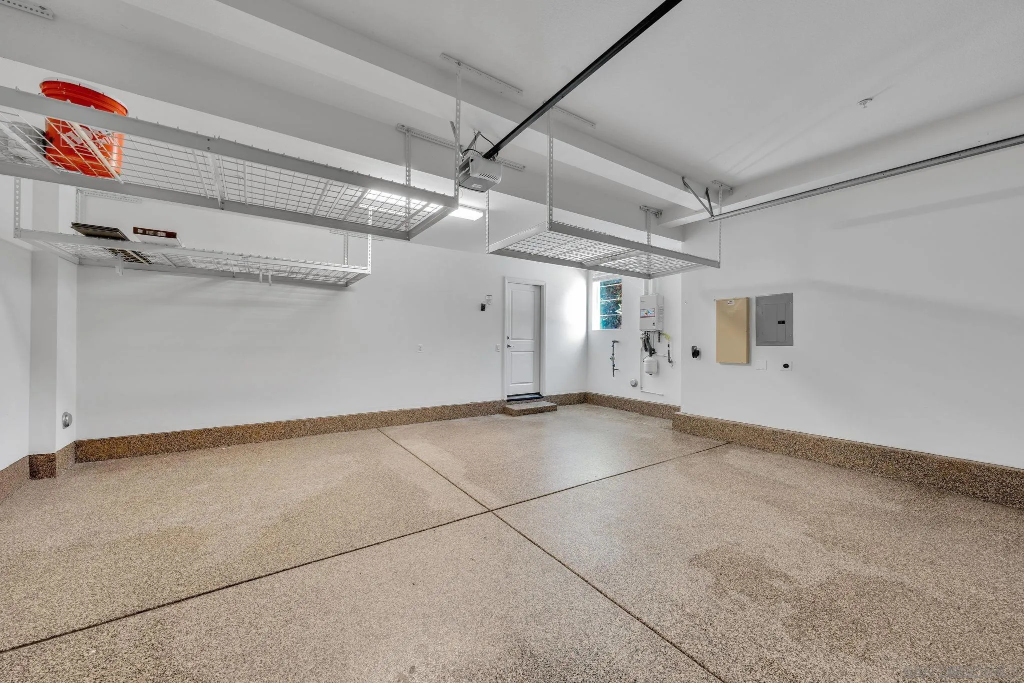 https://cdn.realtyfeed.com/cdn/127/260006980/0a9ecd49479a64284e03c7e0a19aaee2.webp