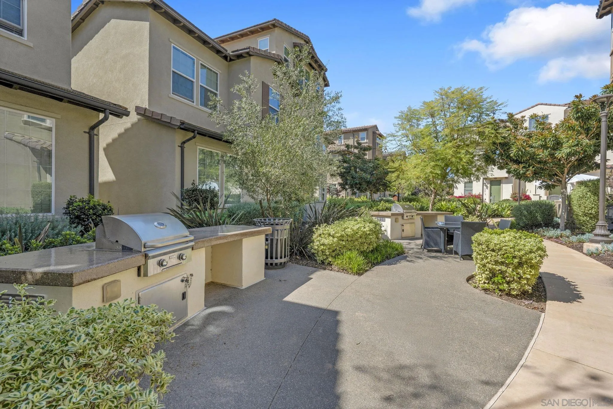 https://cdn.realtyfeed.com/cdn/127/260006980/138701ad7f02b67cd603f7d9c0b7eaf9.webp