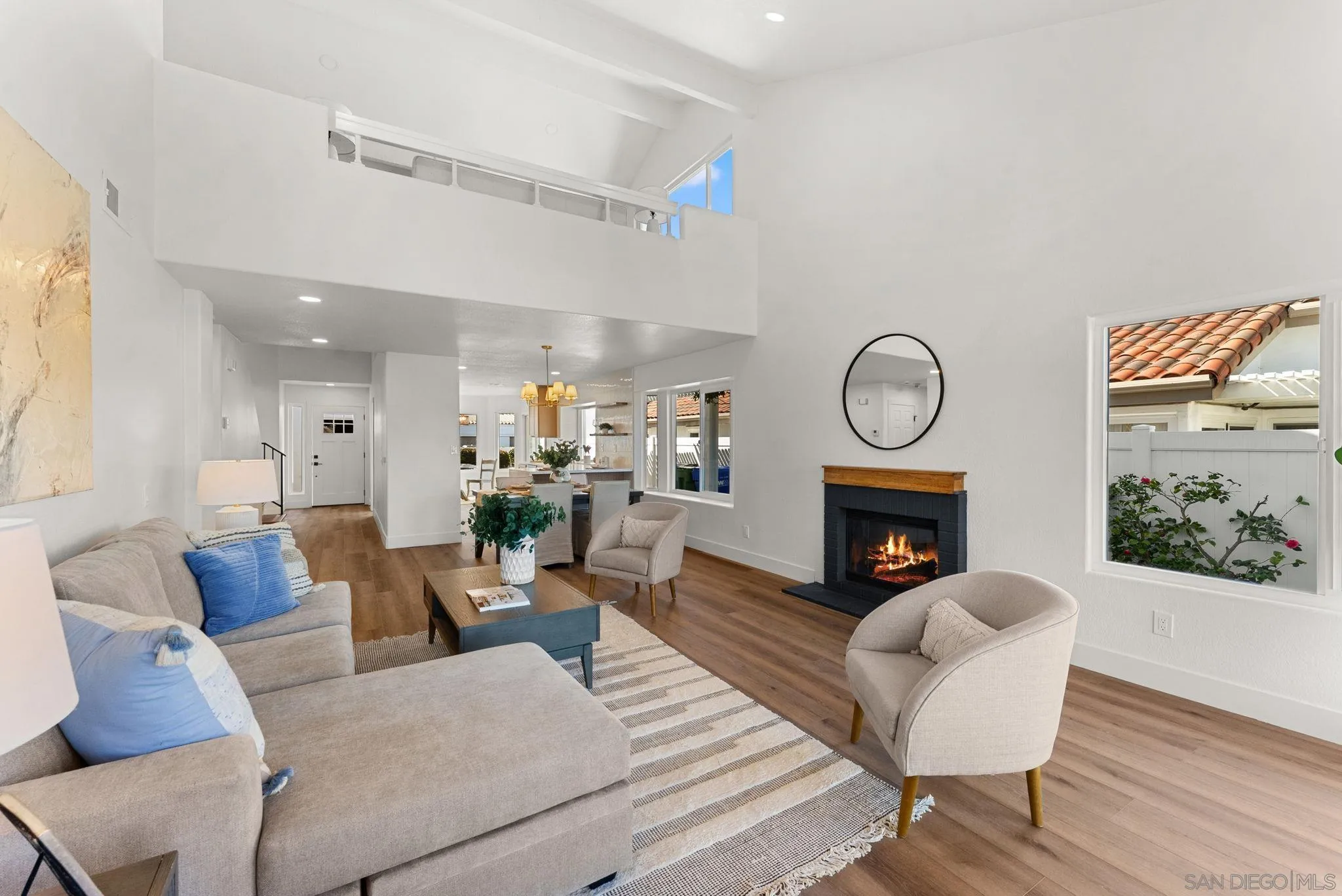 https://cdn.realtyfeed.com/cdn/127/260006981/66ddab15ca68d0c24624da45639bad2f.webp