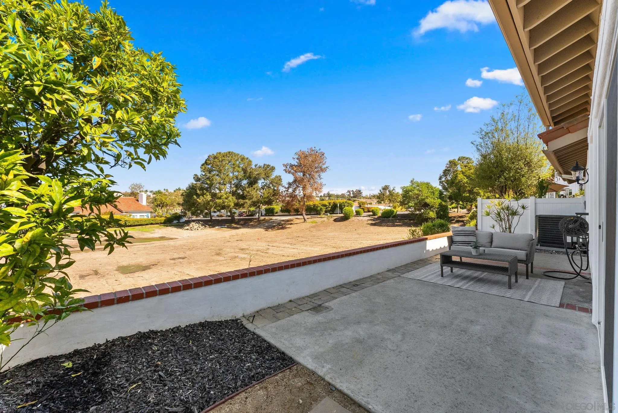 https://cdn.realtyfeed.com/cdn/127/260006981/8b933c88cd273de56e395bfd422feed2.webp