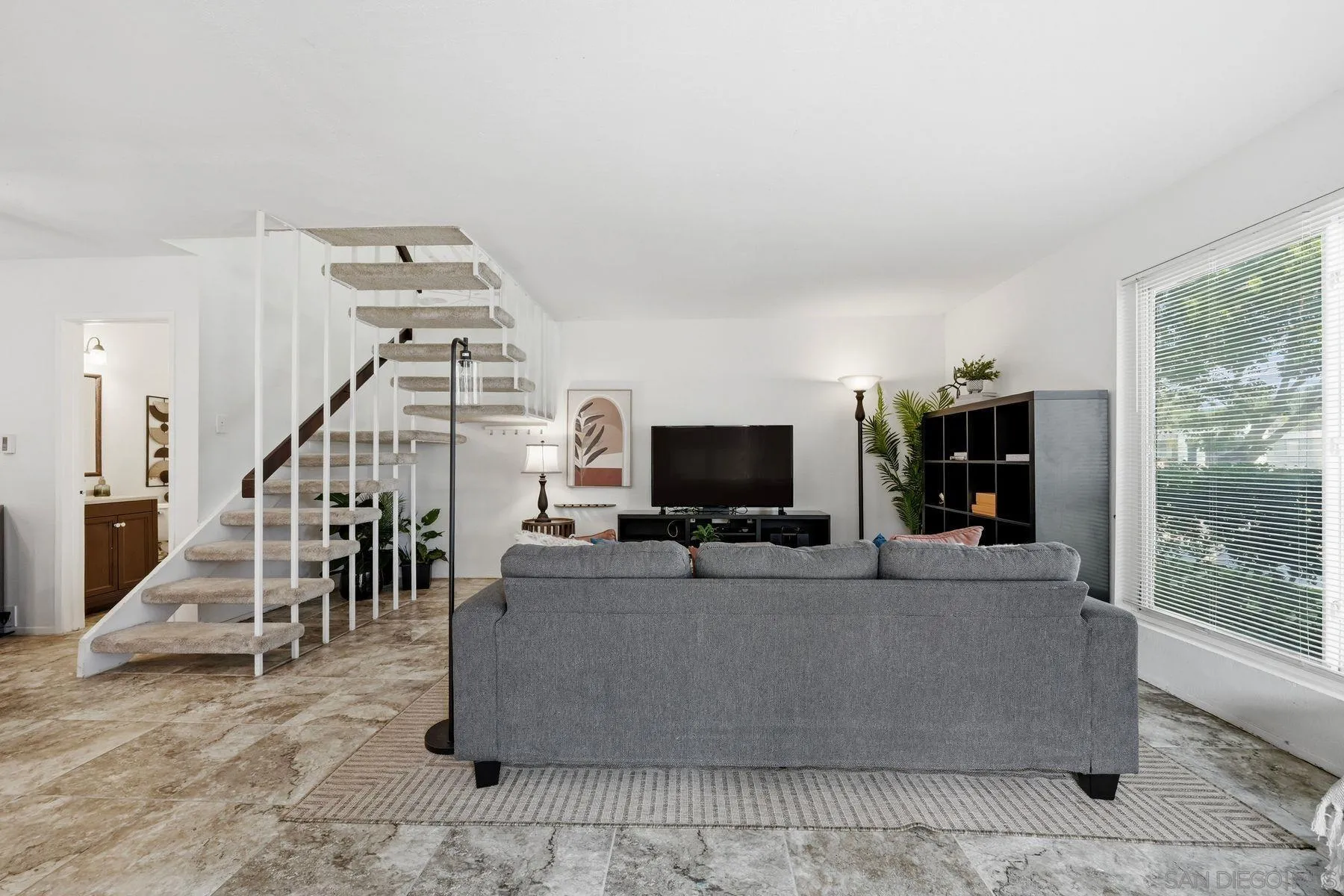 Photo #5: 260006982 Listing: Photo #5