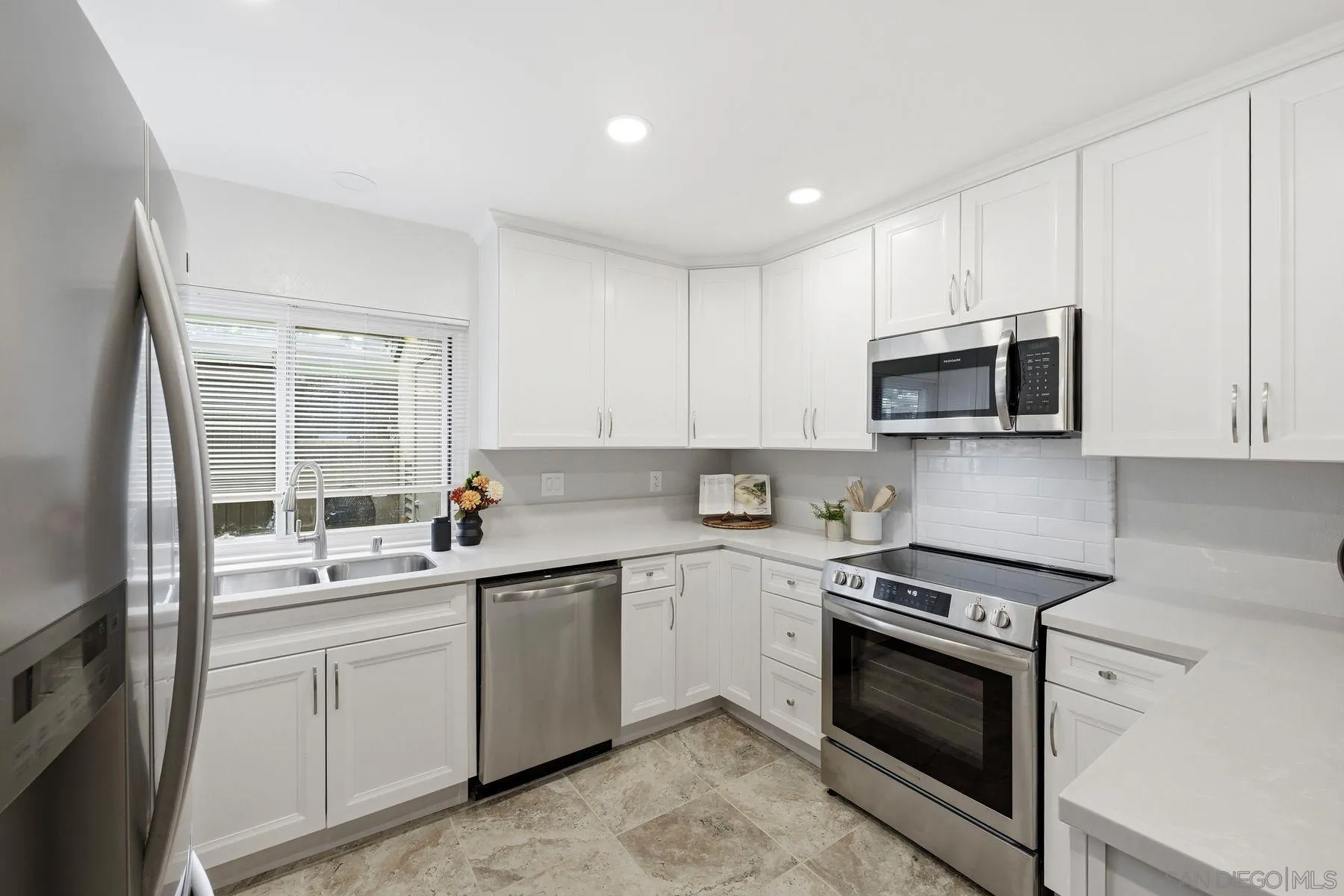 Photo #7: 260006982 Listing: Photo #7