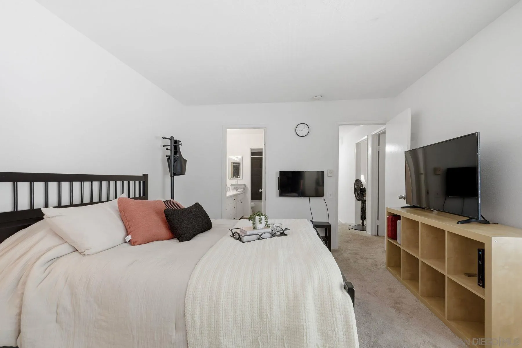 Photo #15: 260006982 Listing: Photo #15