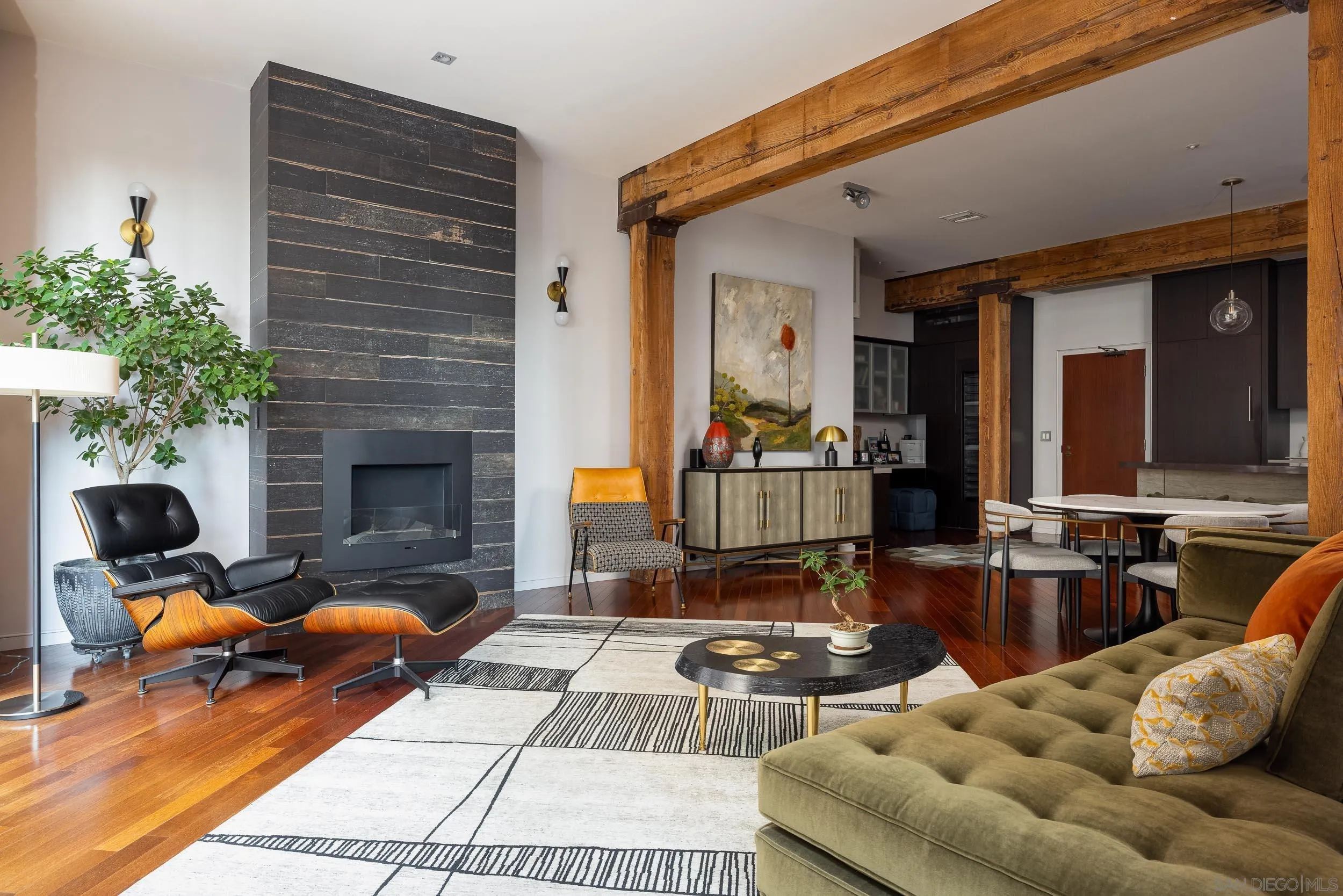 https://cdn.realtyfeed.com/cdn/127/260006983/01b70146e96ba425ff3c6b9cb2af7127.webp