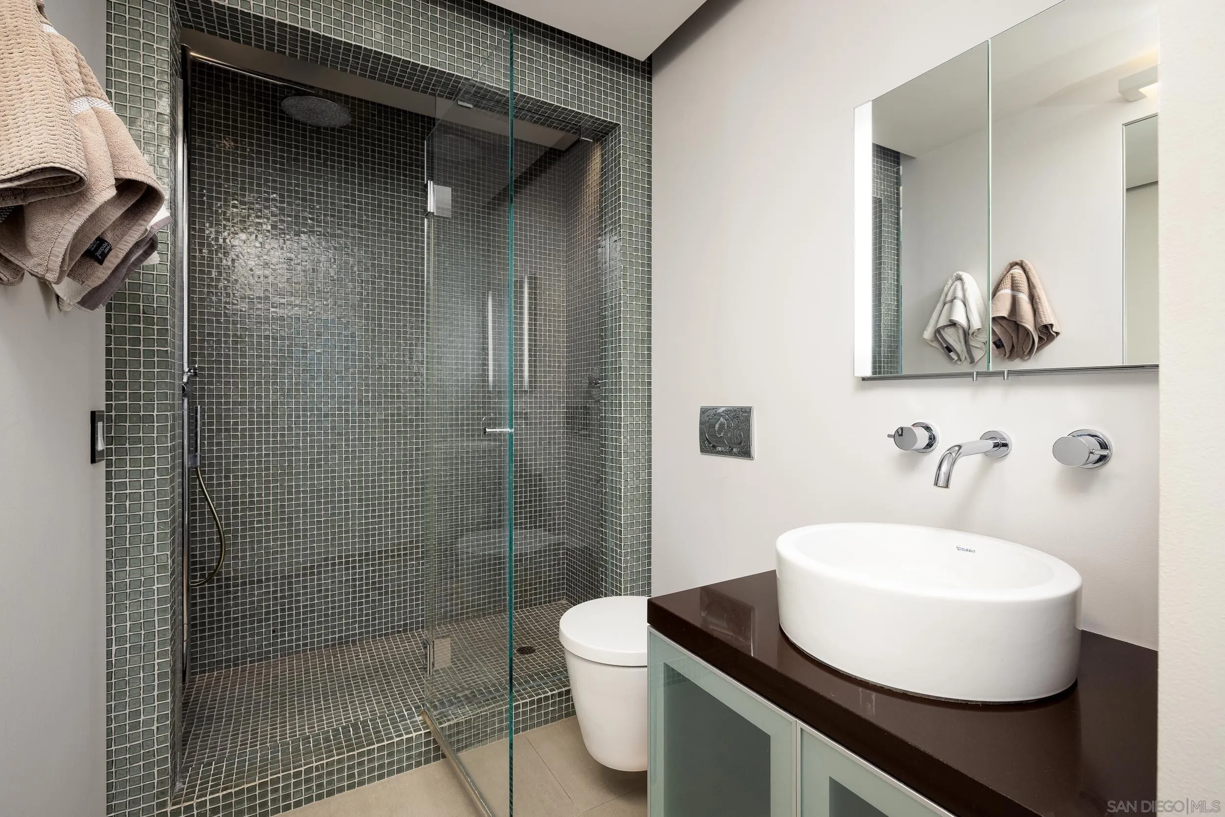 https://cdn.realtyfeed.com/cdn/127/260006983/29362e4eb311be77eb859fb6e227f7c1.webp