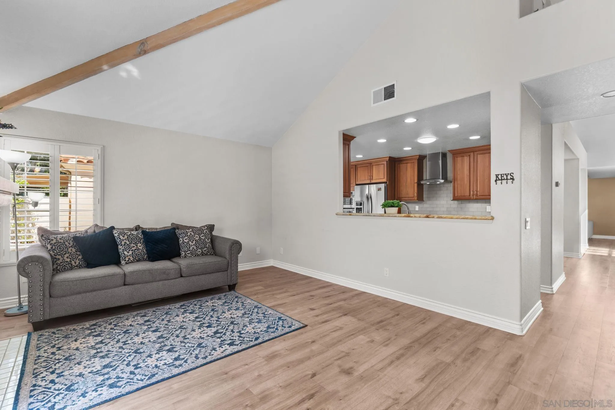 https://cdn.realtyfeed.com/cdn/127/260006984/b504aa9946cfc1157a09fb29d57f2d9f.webp