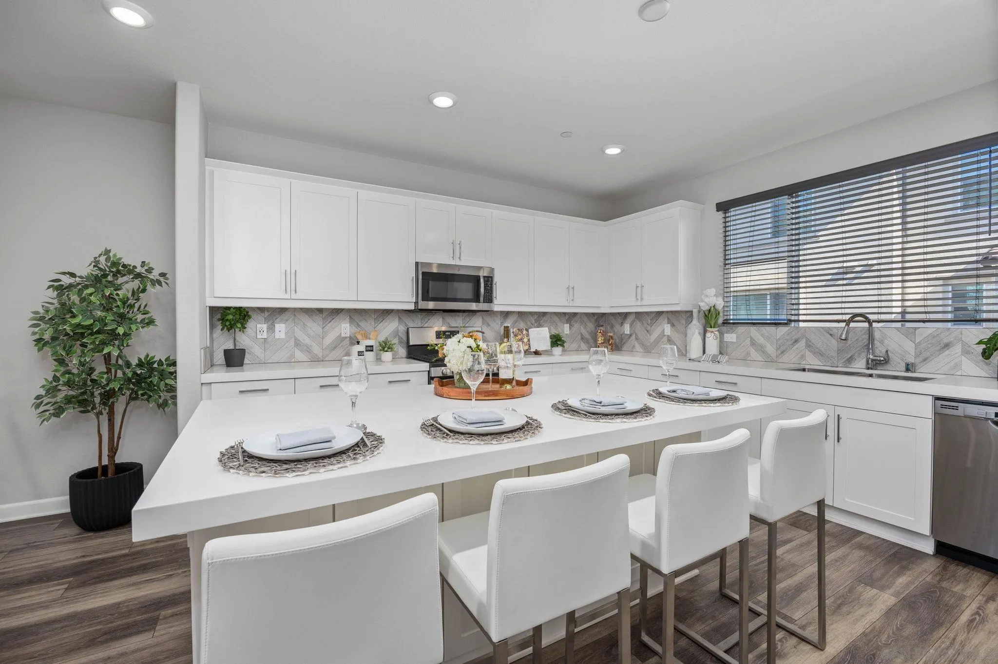 Photo #13: 260006987 Listing: Photo #13