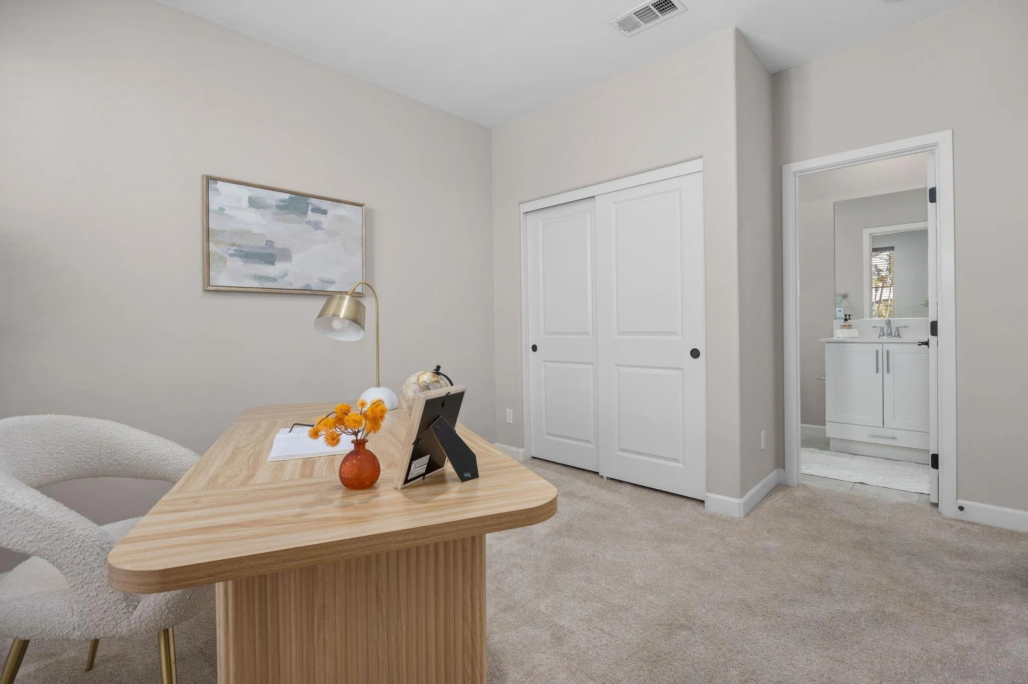 Photo #4: 260006987 Listing: Photo #4