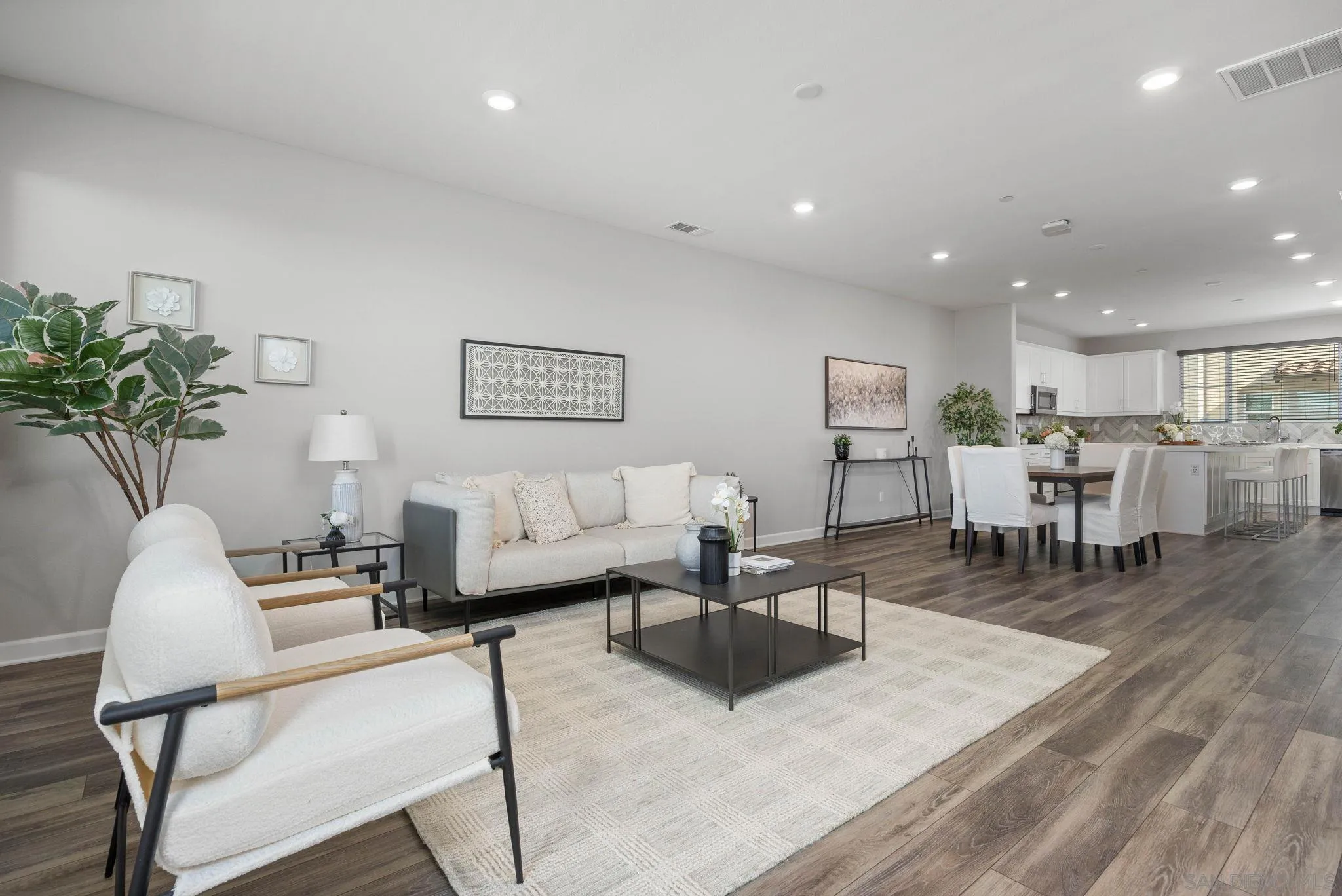 Photo #17: 260006987 Listing: Photo #17