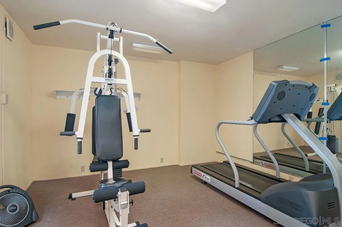 https://cdn.realtyfeed.com/cdn/127/260006988/07c6f4fc18bd06a7c1ac67b0e4aae550.webp