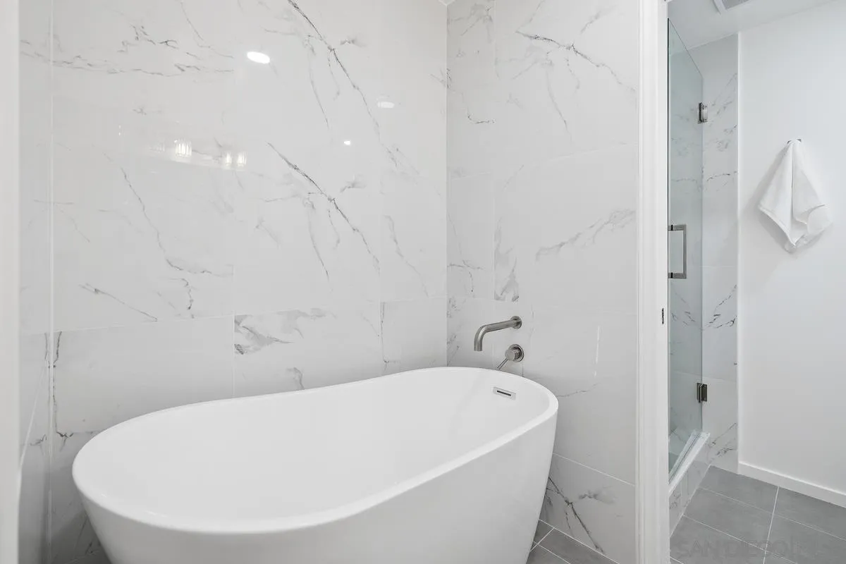 https://cdn.realtyfeed.com/cdn/127/260006988/3092b1d52ede127f3bcf545f030793e3.webp