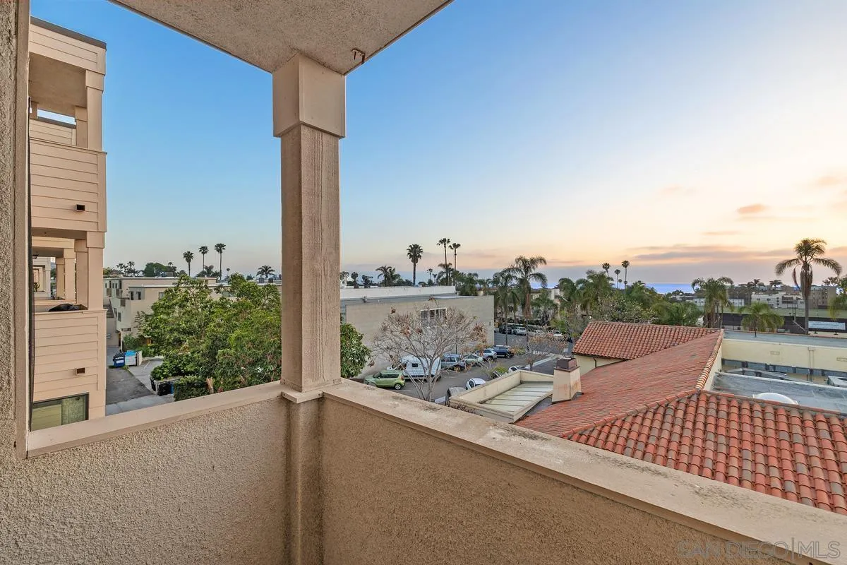 https://cdn.realtyfeed.com/cdn/127/260006988/8b771b08821050b50db265209b20a439.webp