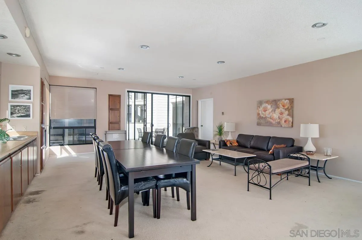 https://cdn.realtyfeed.com/cdn/127/260006988/9ecf08cadce71b7f7b95c7c0c9b59f33.webp