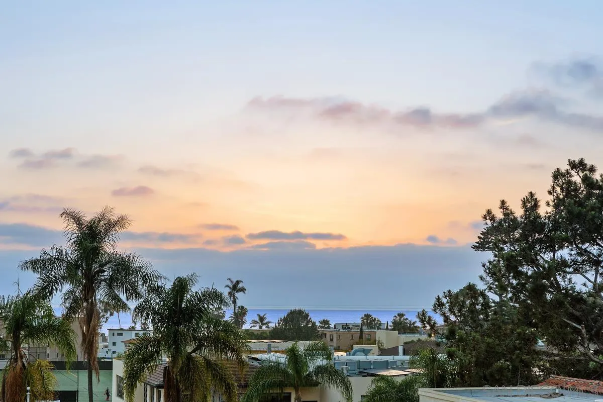 https://cdn.realtyfeed.com/cdn/127/260006988/dda61c63872610d19e25c5d63852e852.webp